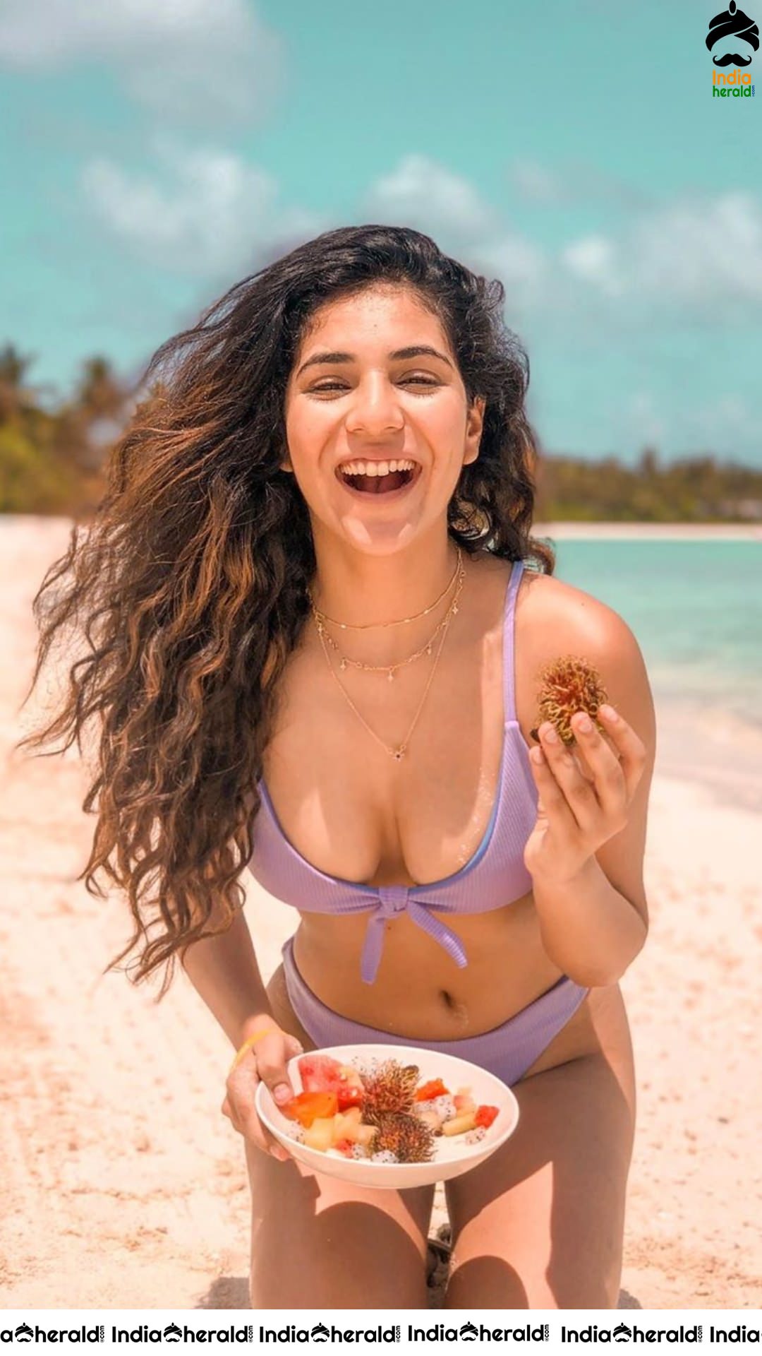 Radhika Seth Hottest Bikini Clicks Set 2