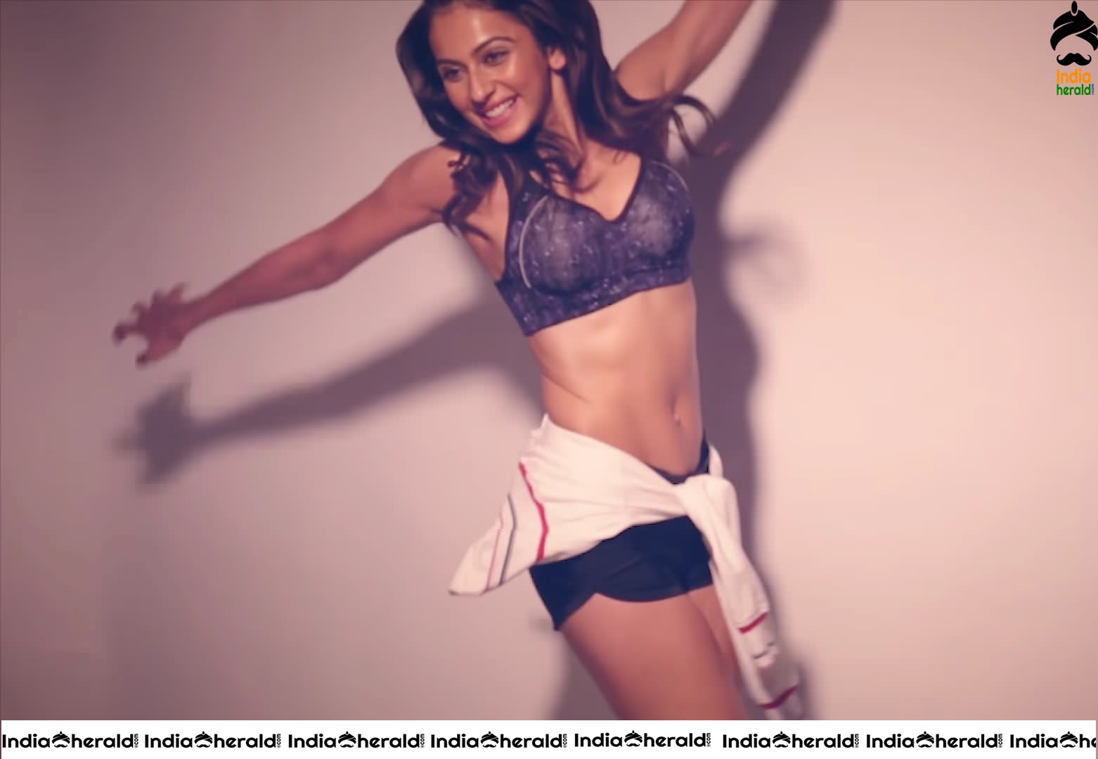 Rakul Preet Hot Unseen Photoshoot in Sports Bra and Spandex Set 1