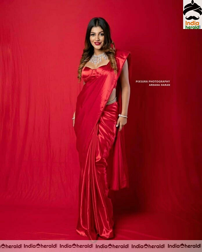 Red Hot Yashika Aannand Recent Sexy Photoshoot