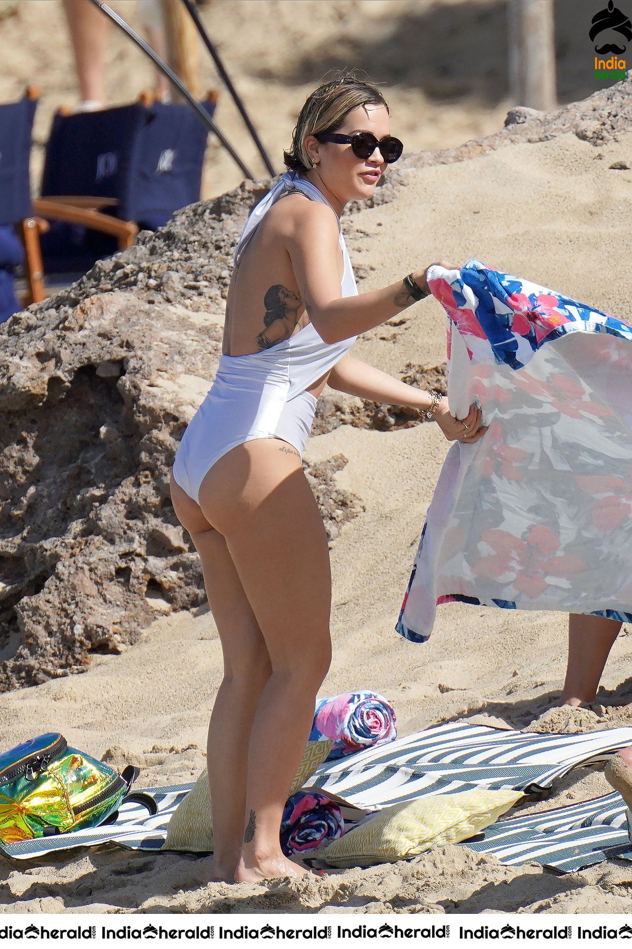 Rita Ora Exposing in Bikini on the beach in Saint Barthelemy Set 1