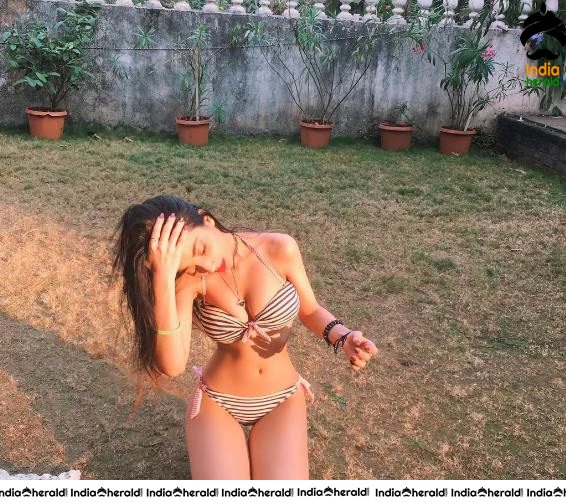 Sakshi Chopra Breaks the Internet with her Hot Bikini Photos Set 1