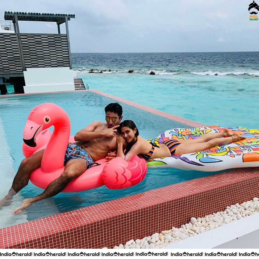 Sara Ali Khan Caught in Bikini while enjoying a vacation at Maldives