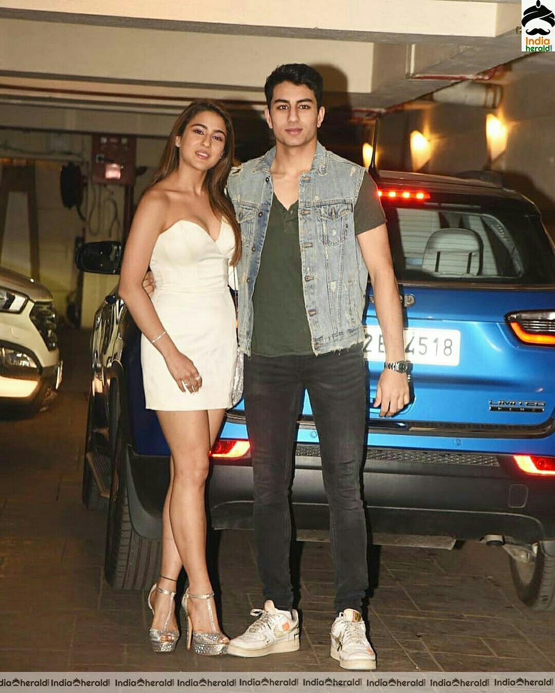 Sara Ali Khan Hot Cleavage show in white dress