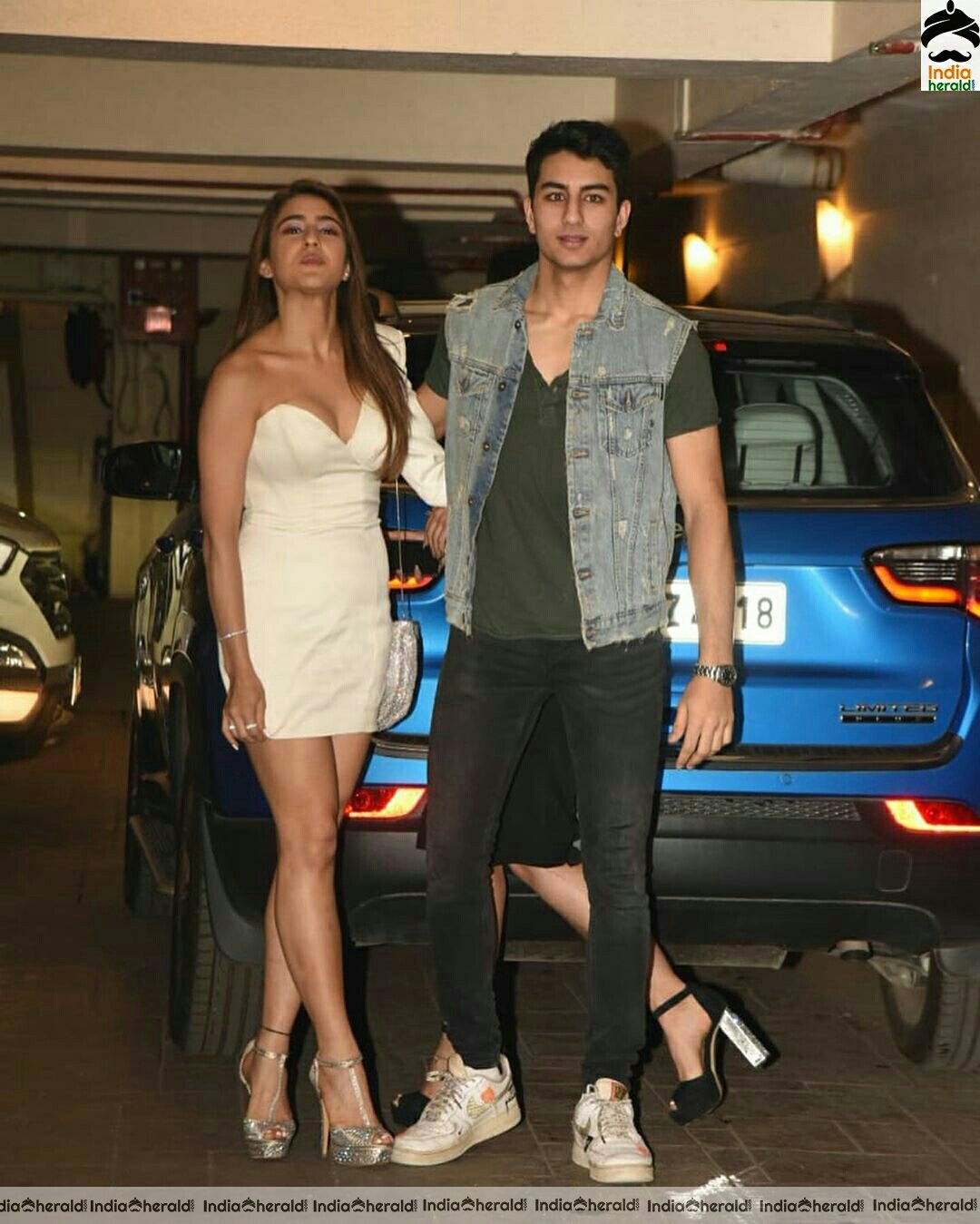 Sara Ali Khan Hot Cleavage show in white dress