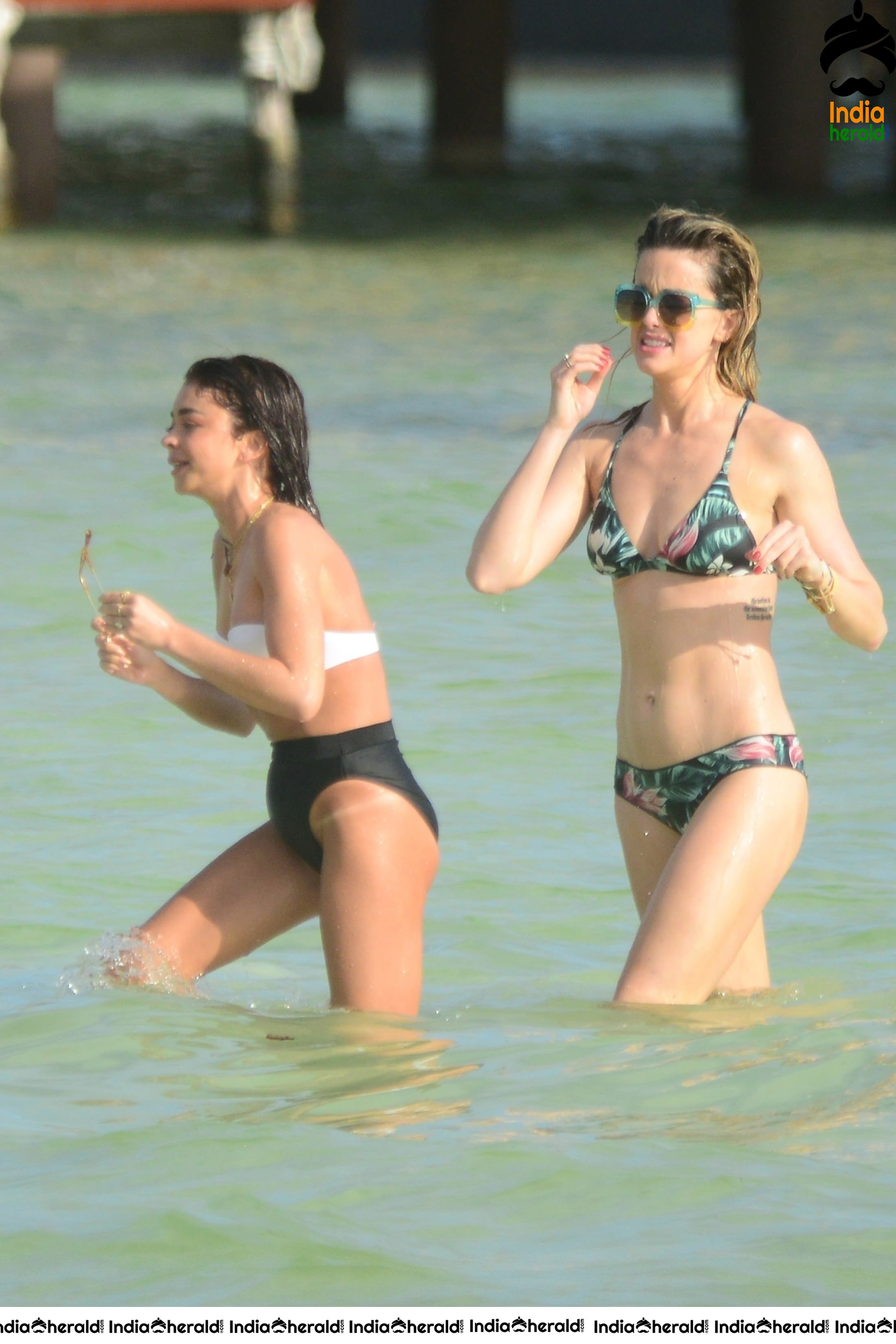 Sarah Hyland in beach with friends at Cancun Set 3