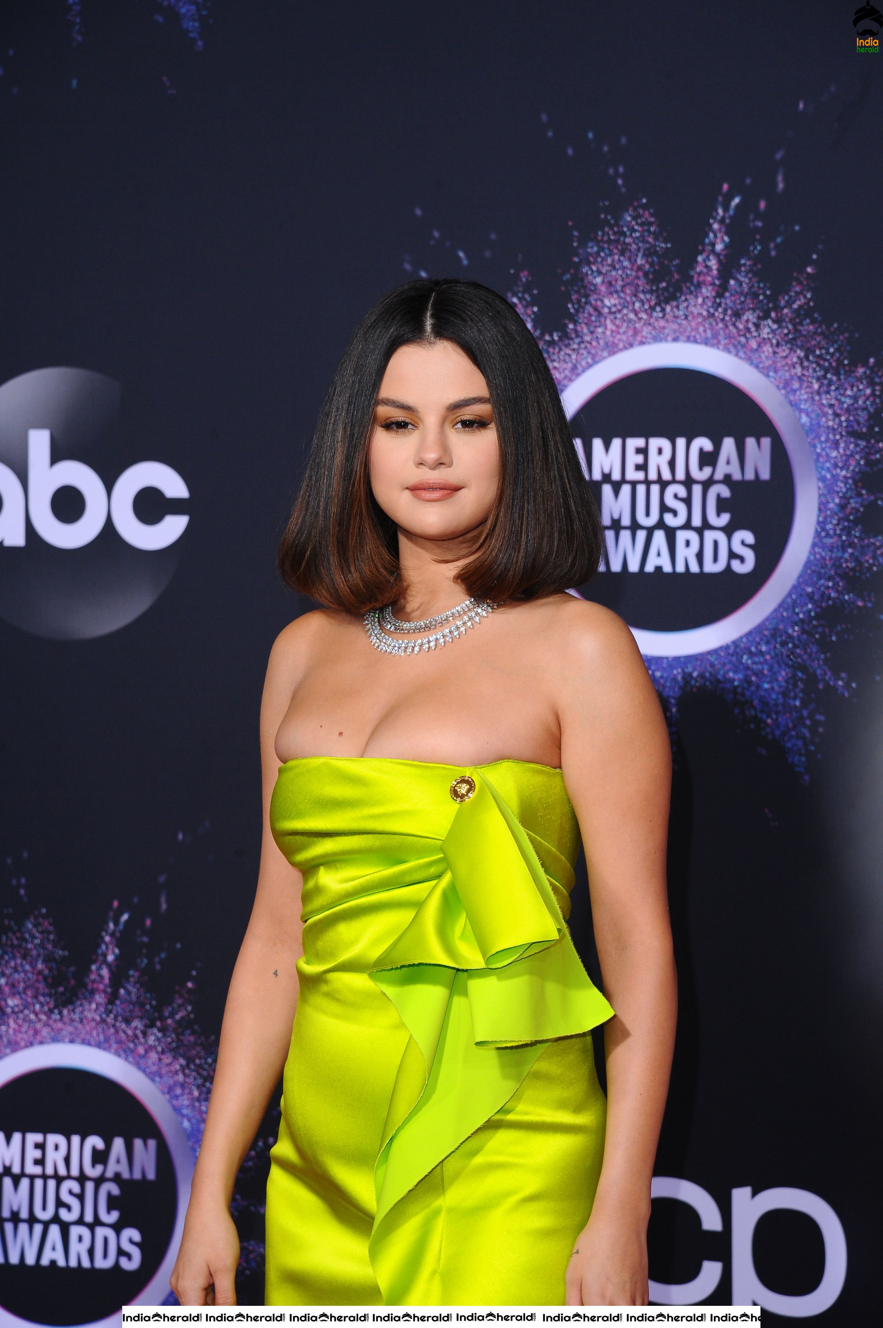 Selena Gomez at the 2019 American Music Awards in Los Angeles Set 2