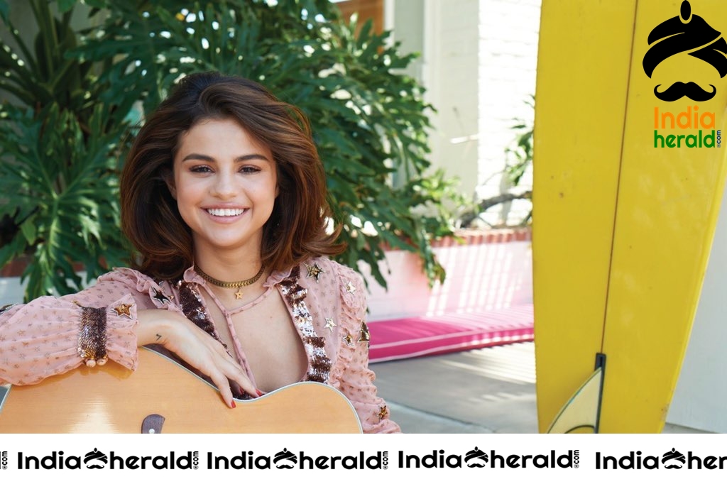 Selena Gomez Hot Phil Poynter Photoshoot For InStyle Magazine Set 6