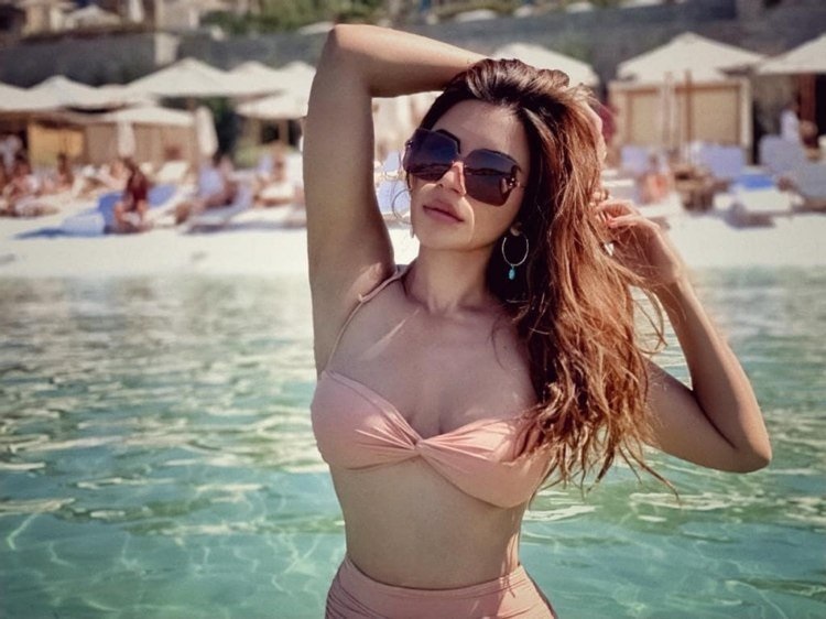 Shama Sikander Latest Hot Bikini Photos