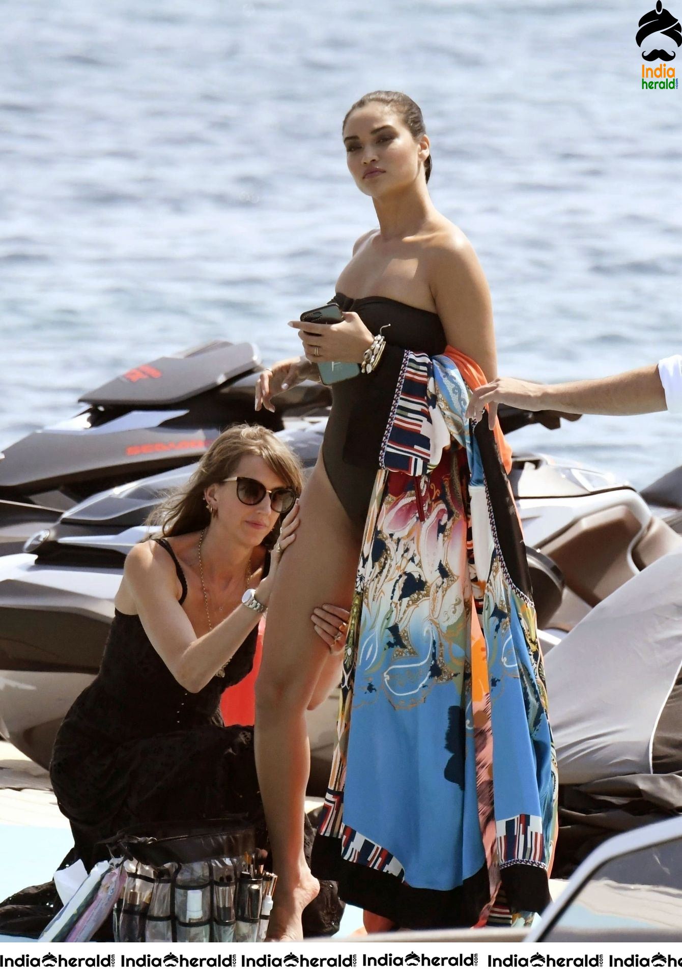 Shanina Shaik Hot Photos where she flaunts her Hot Assets