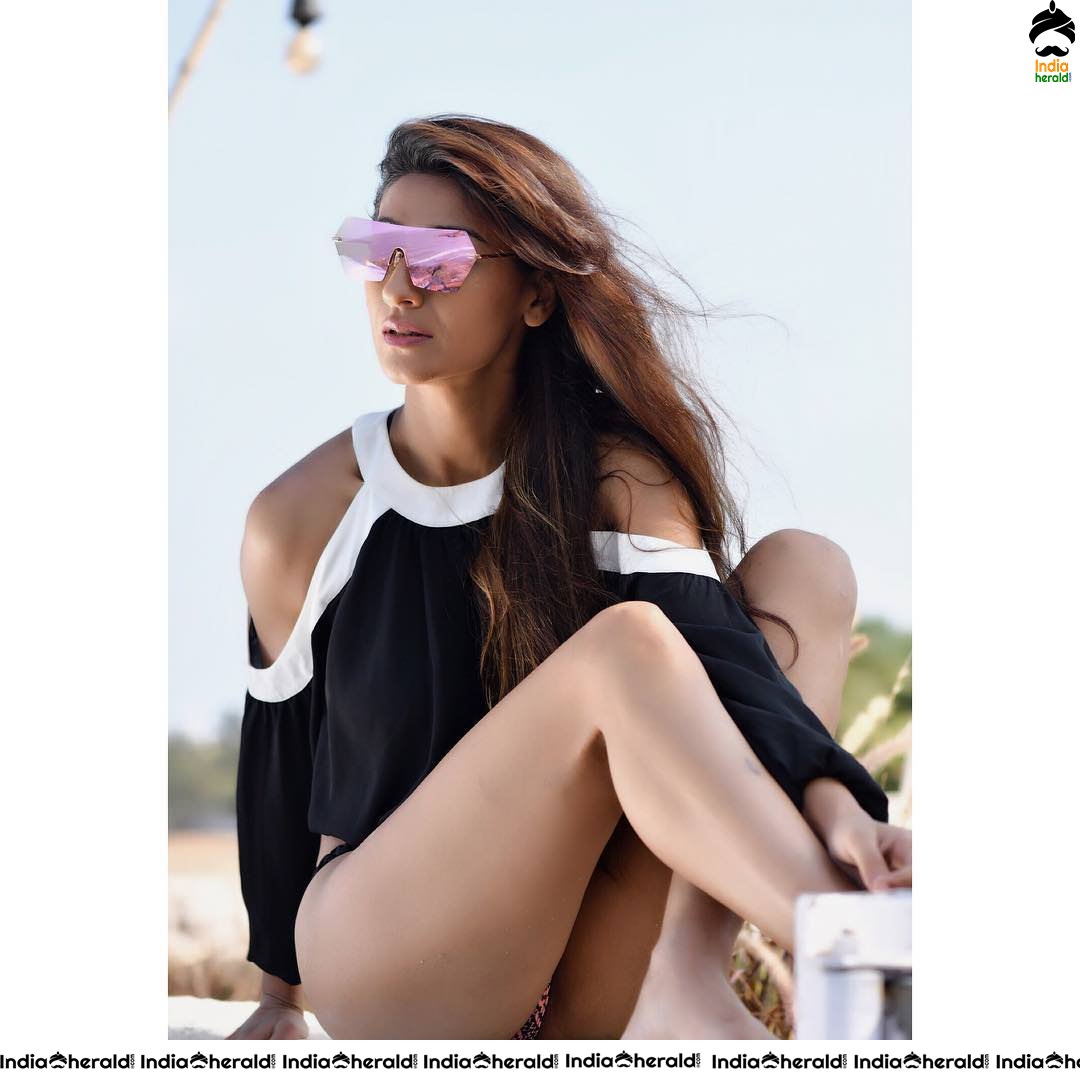 Shivalika Sharma Exposing Her Busty Hot Body in Bikini in these Hot Body Stills Set 2