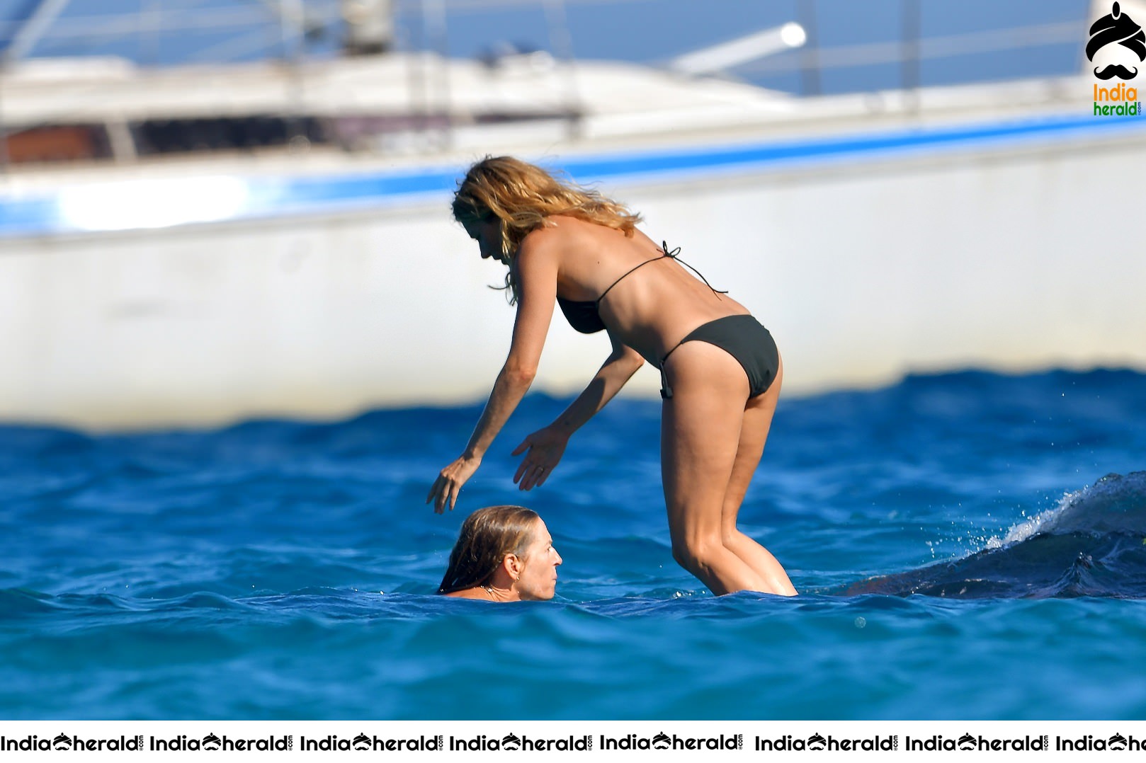 Sienna Miller caught in Bikini as she enjoys on a boat at St Tropez Set 1
