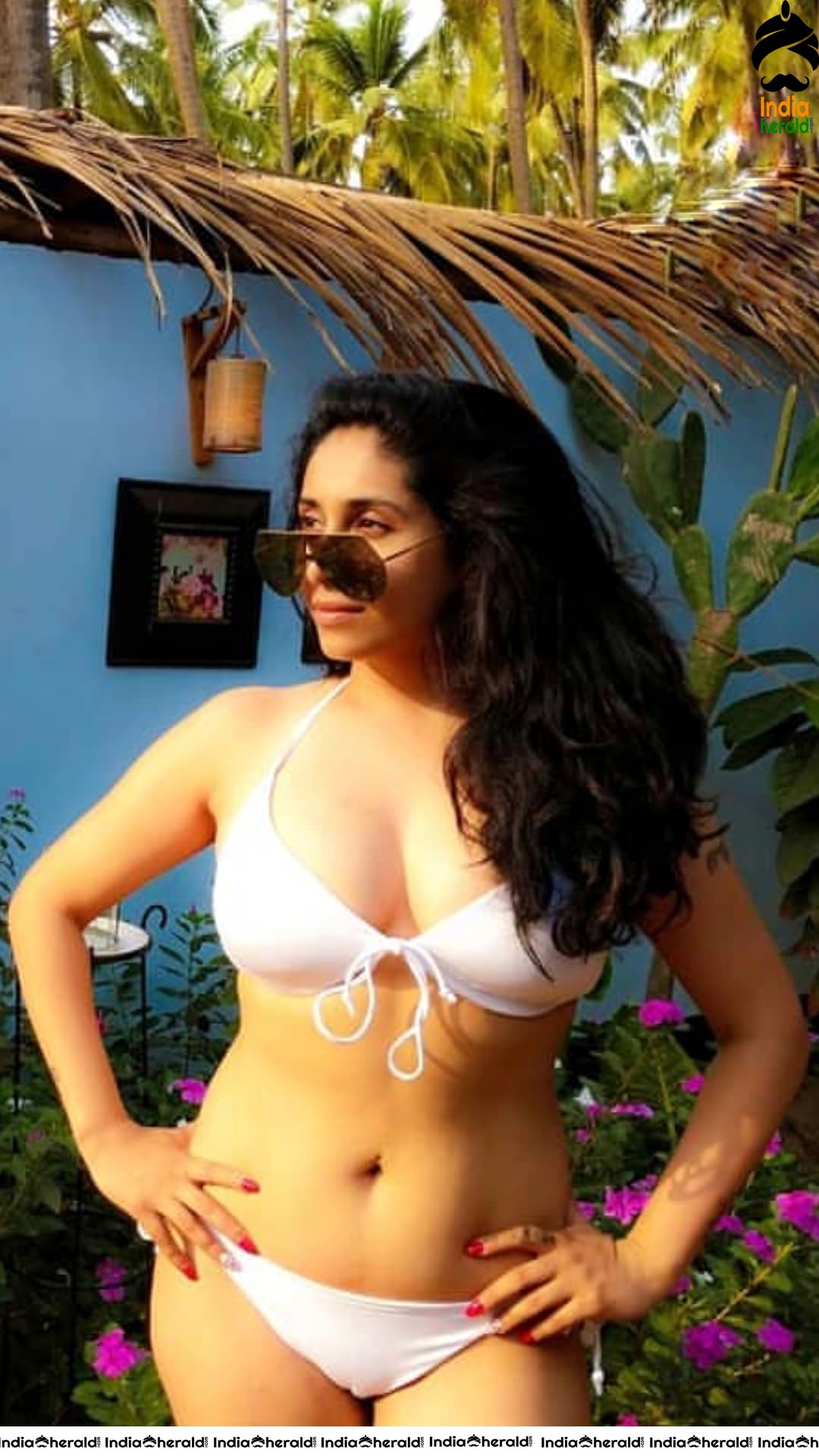 Singer Neha Bhasin Hot Photos Collection to tempt your mood Set 2