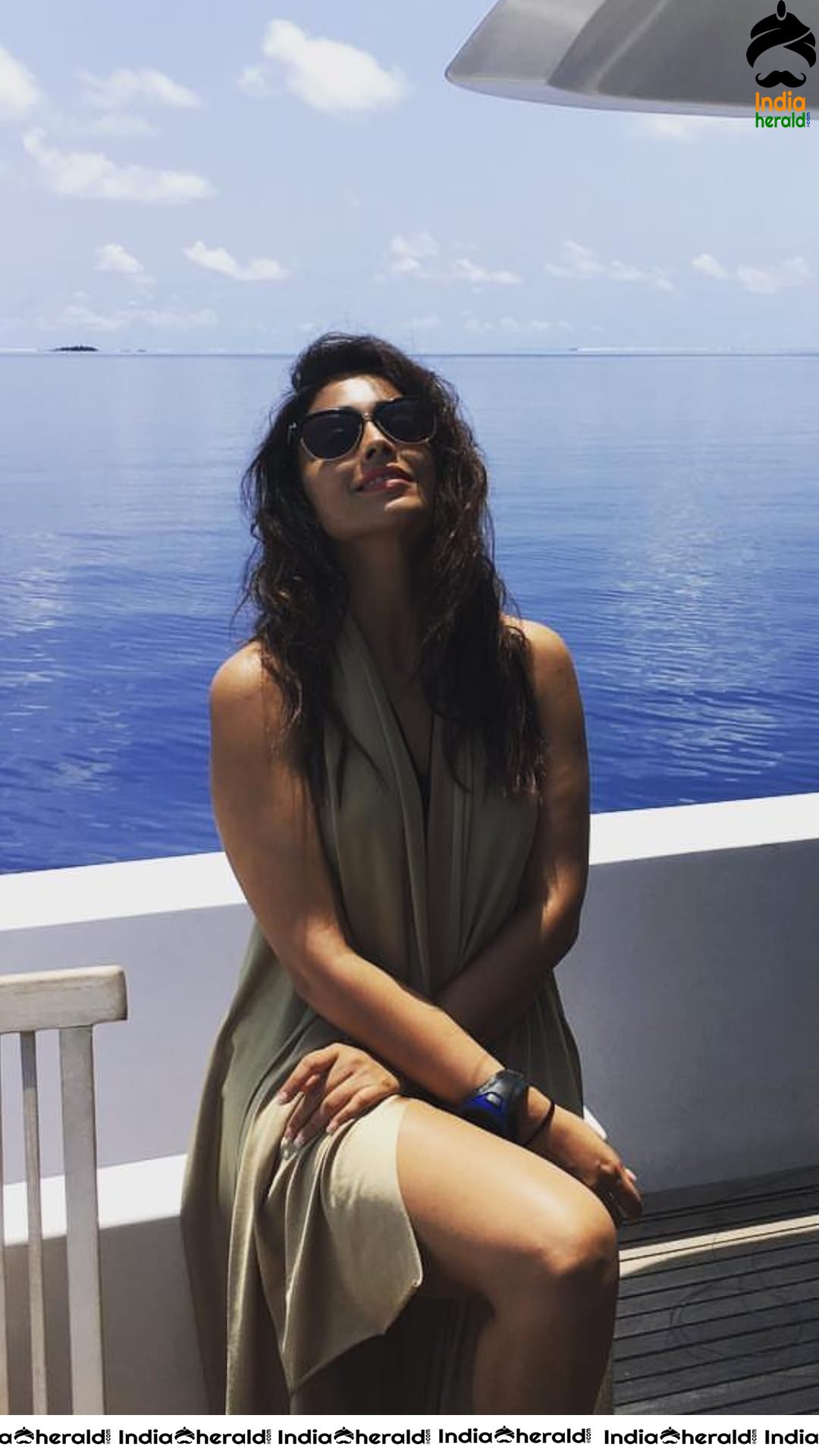 Sizzling Hot Clicks of Shriya Saran to bring your lustful desires