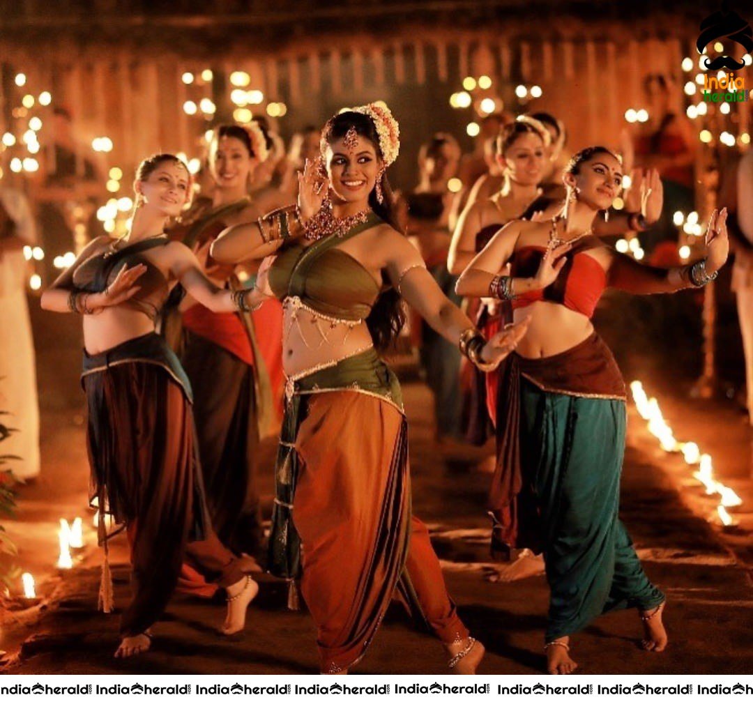 Sizzling Hot Ineya Photos