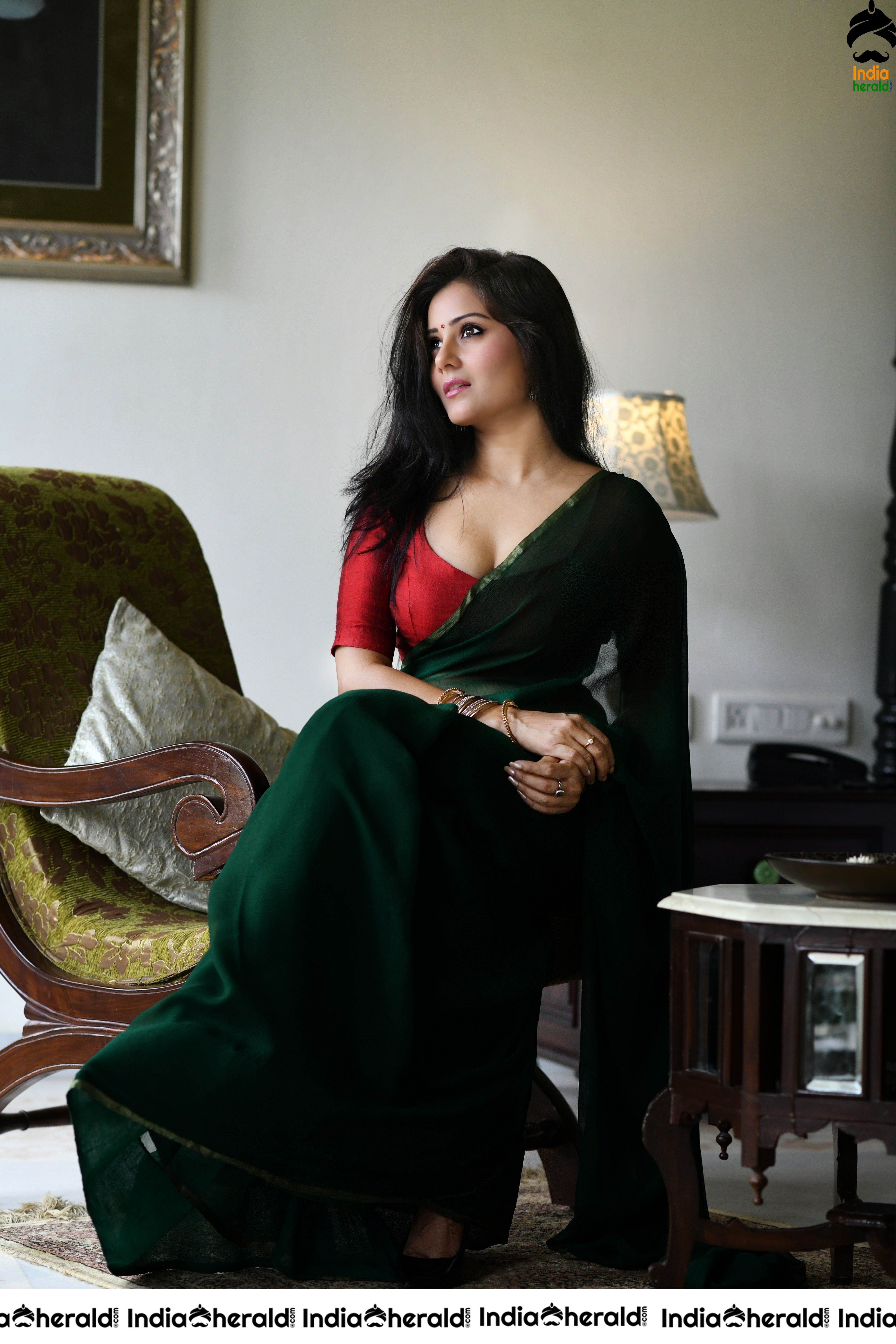 Sizzling Hot Photoshoot Stills of Archanna Gupta