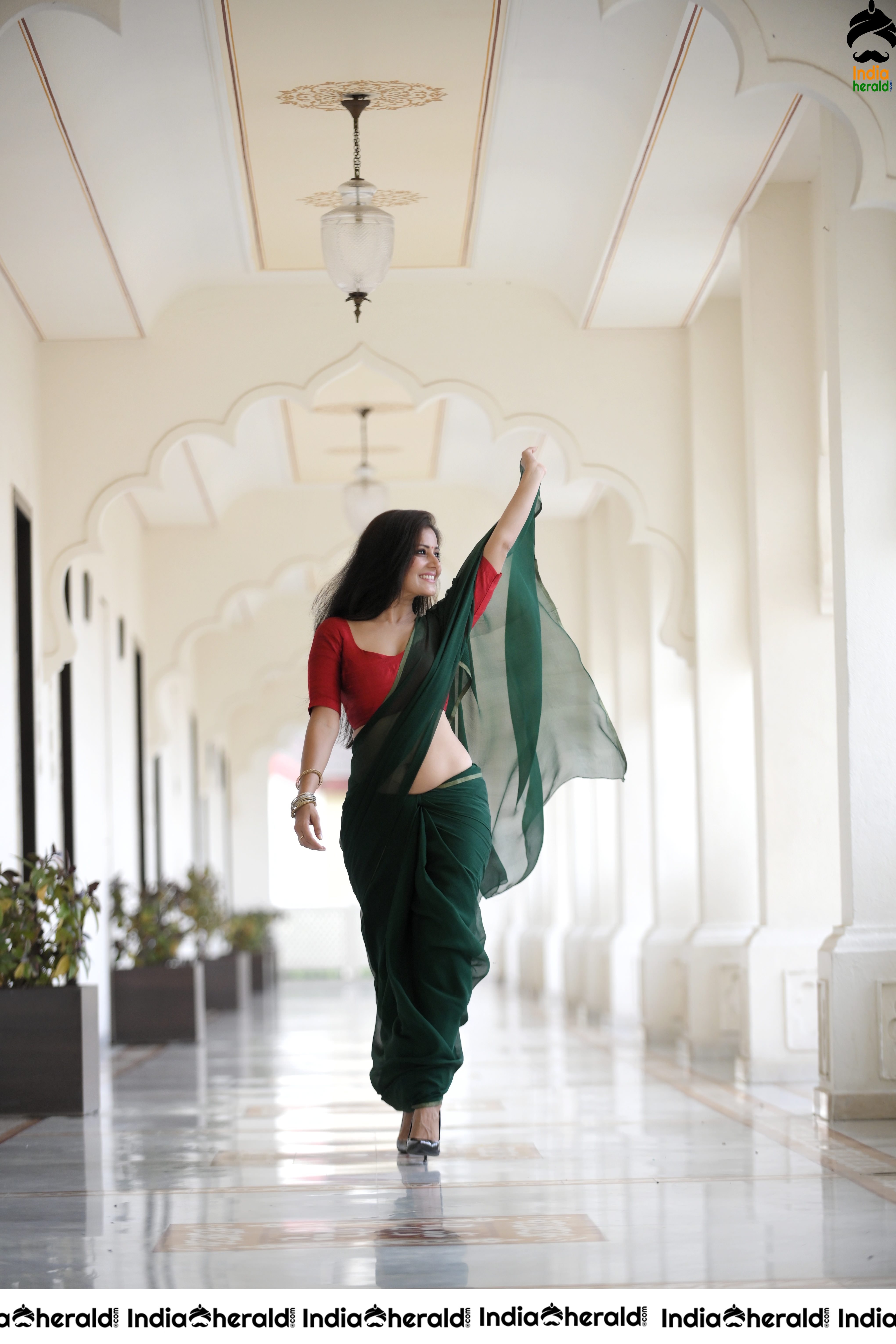 Sizzling Hot Photoshoot Stills of Archanna Gupta