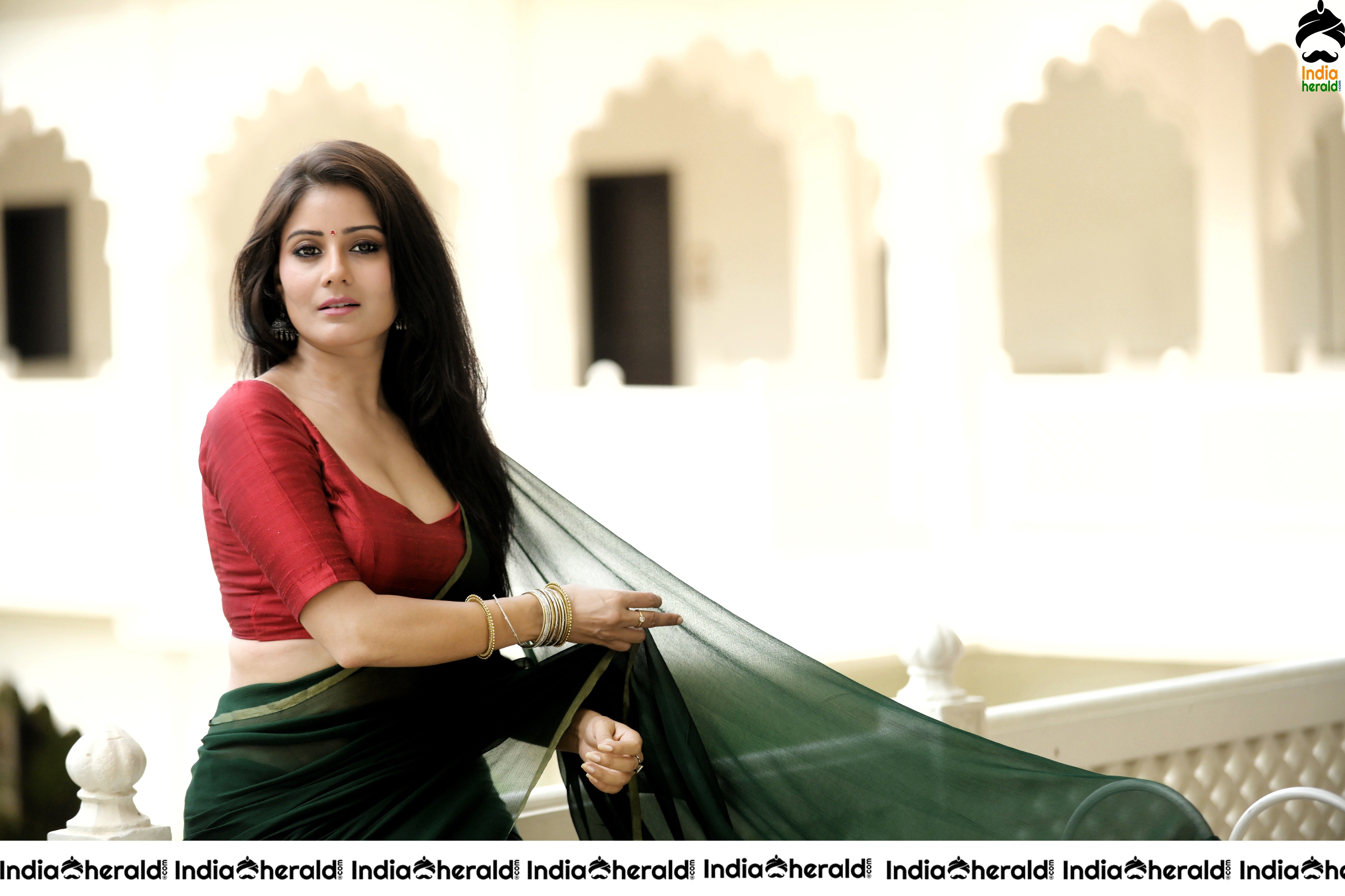 Sizzling Hot Photoshoot Stills of Archanna Gupta