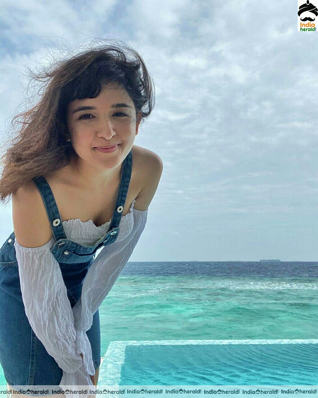 Sizzling Shirley Setia Enjoying Her Vacation At Maldives