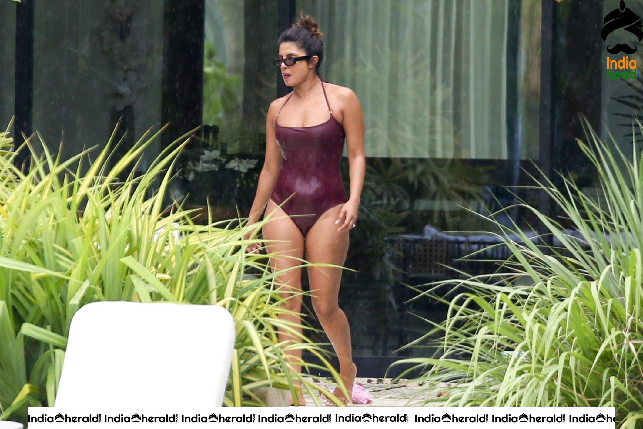 Sophie Turner and Priyanka Chopra caught in Bikini during their vacation to Miami Set 2