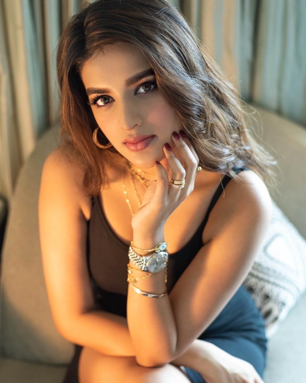 Striking new stills of gorgeous Nidhhi Agerwal