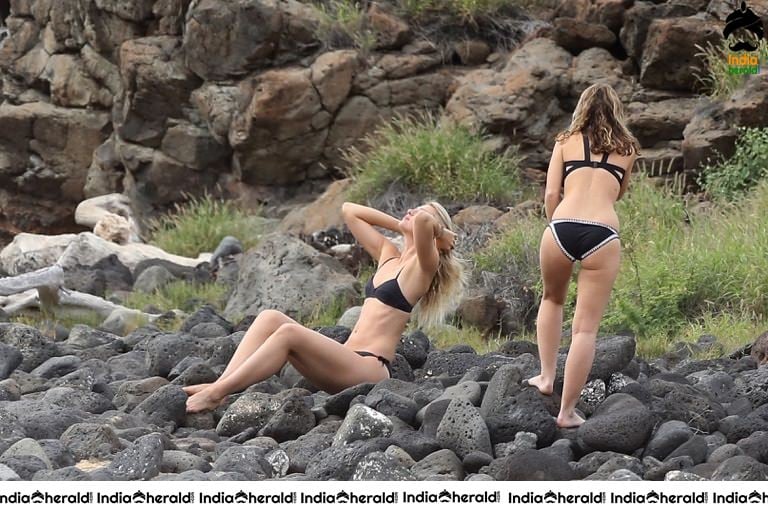 Tennis Player Maria Sharapova Wearing a Bikini in Hawaii Set 2