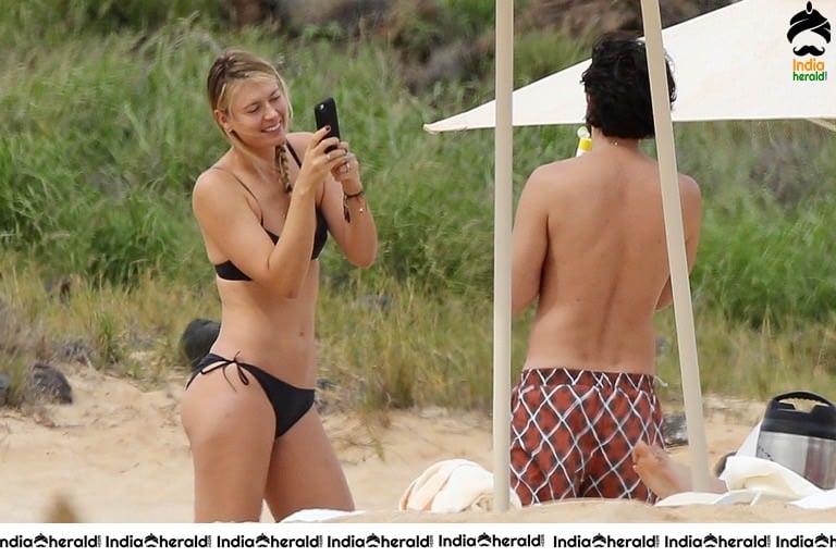 Tennis Player Maria Sharapova Wearing a Bikini in Hawaii Set 2