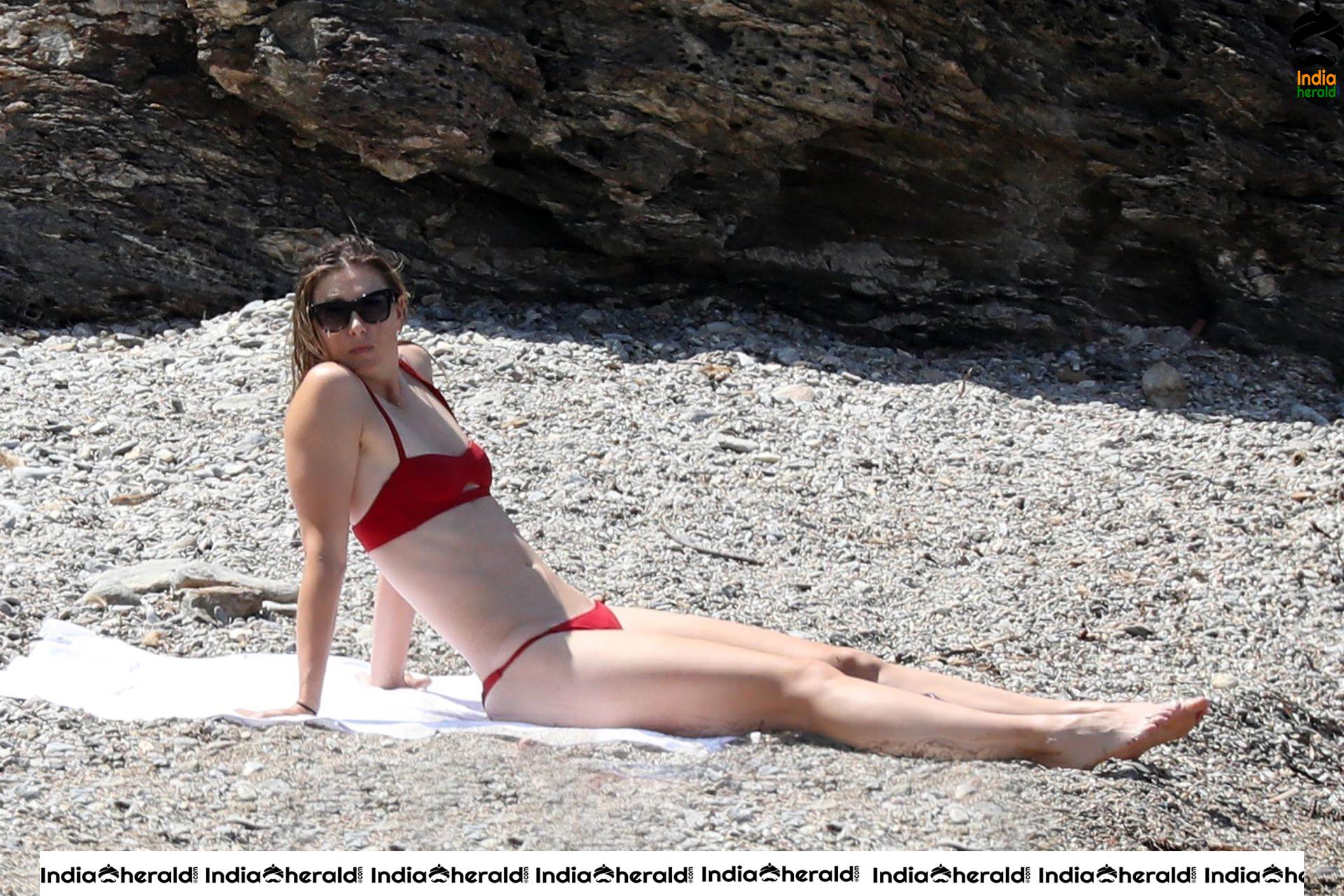 Tennis Star Maria Sharapova Caught in Bikini Exposing at Isola D Elba