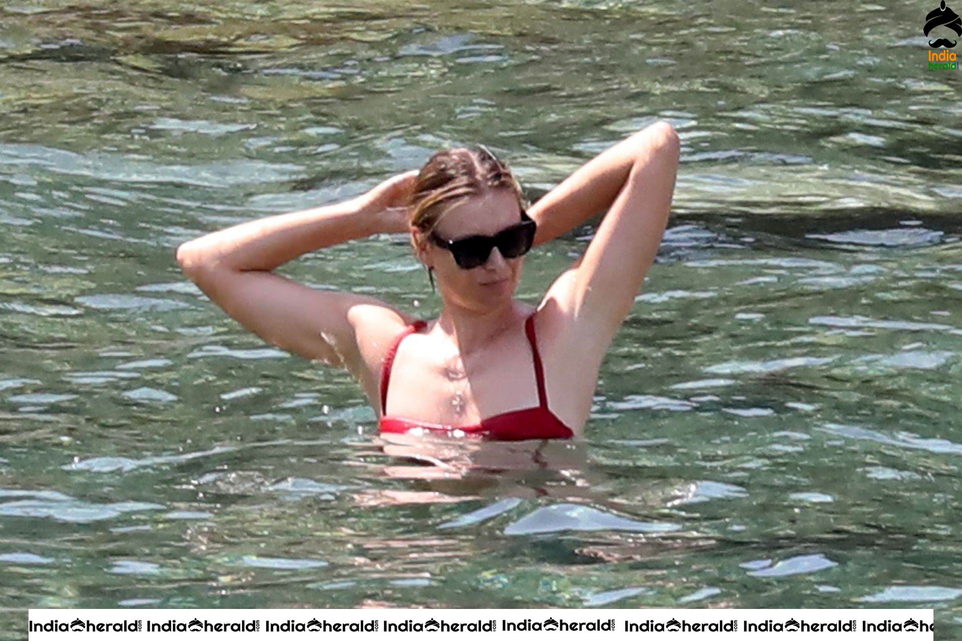 Tennis Star Maria Sharapova Caught in Bikini Exposing at Isola D Elba