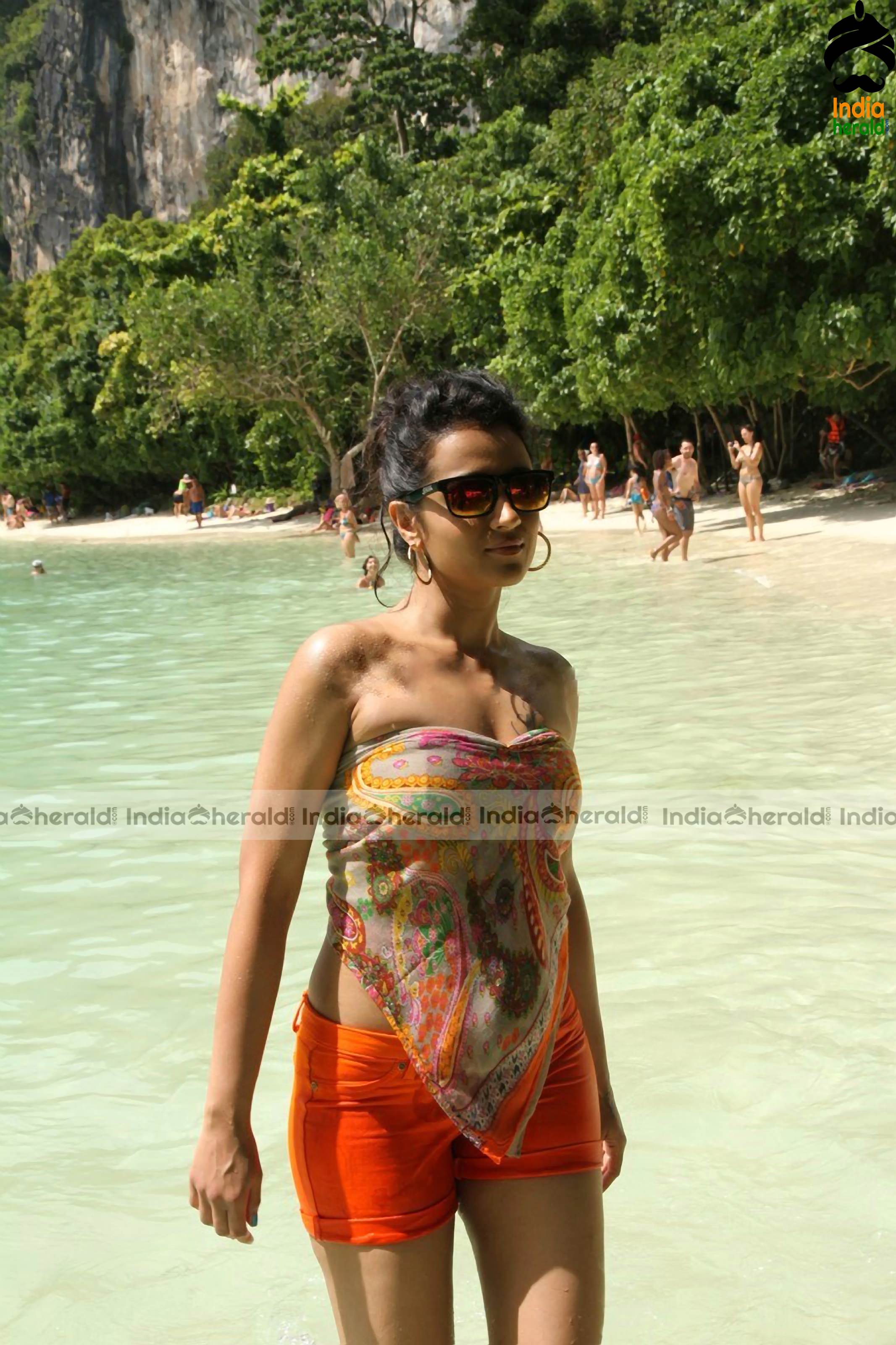 Trisha Krishnan Unseen Hot HD Bikini Photos in Beach where she gets wet and erects our Mood Set 1