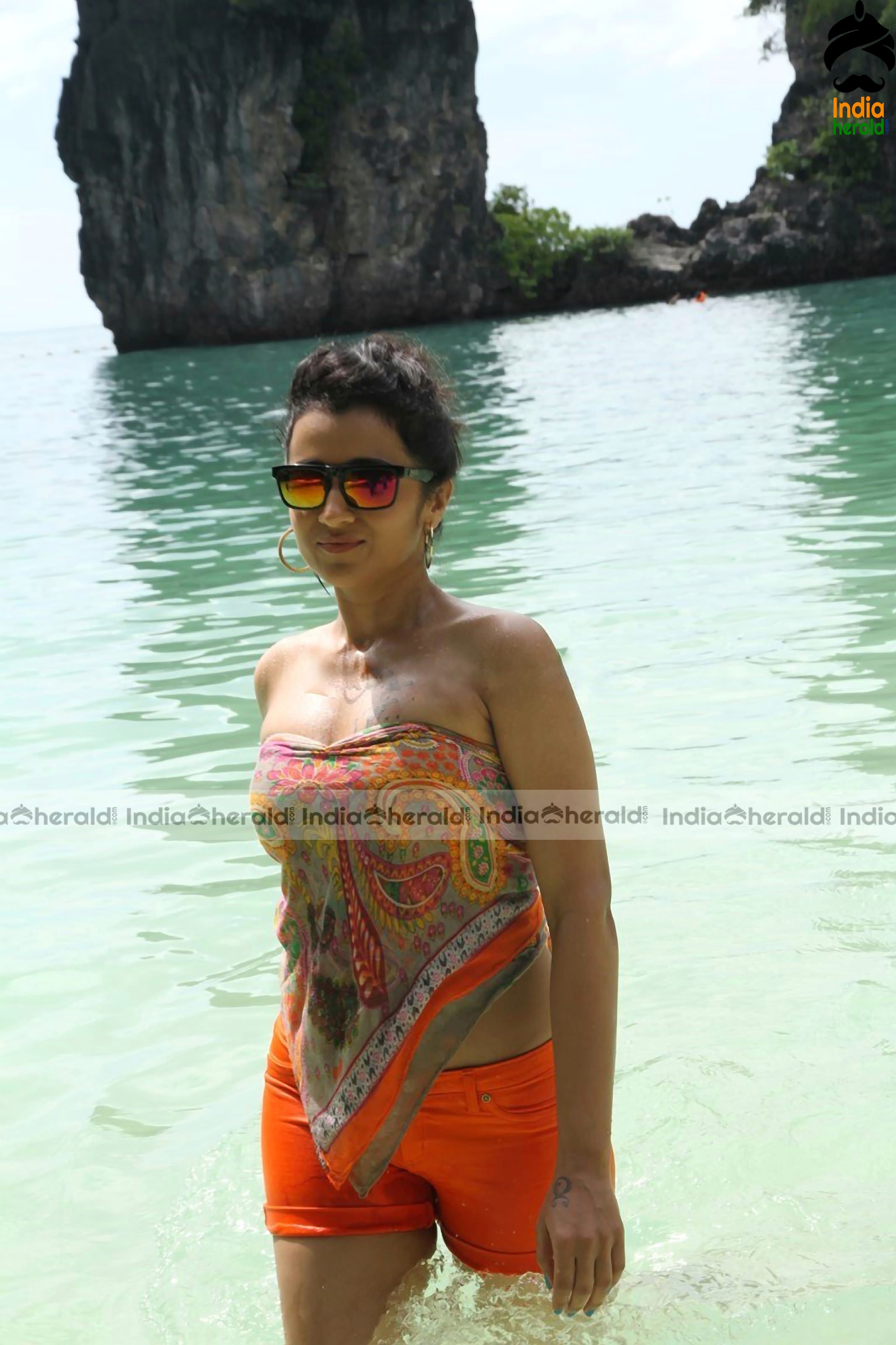 Trisha Krishnan Unseen Hot HD Bikini Photos in Beach where she gets wet and erects our Mood Set 3