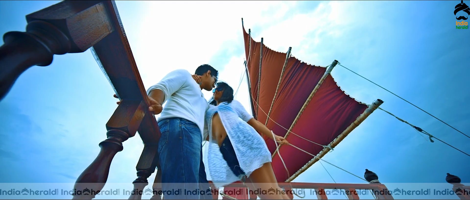 Trisha Unseen Hot Photos in Bikini Exposing Big Cleavage and Deep Navel Set 1