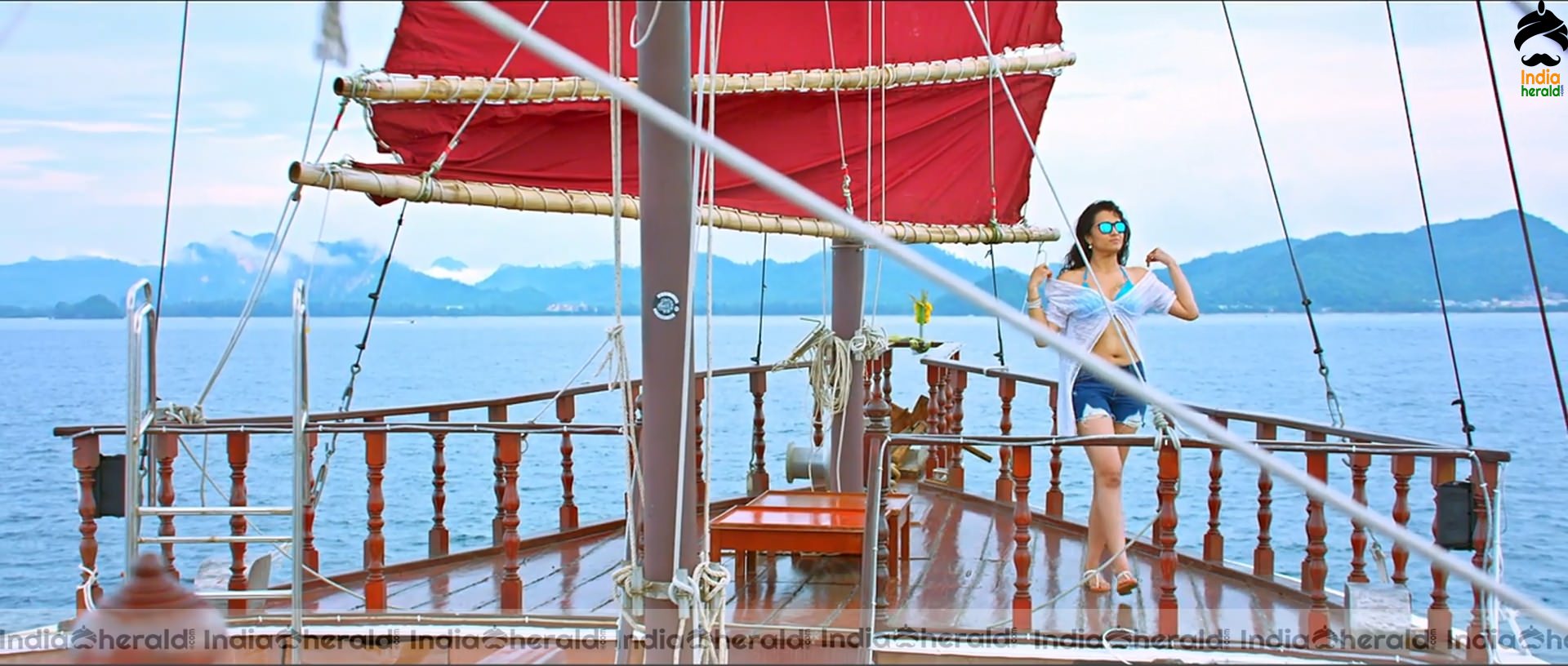 Trisha Unseen Hot Photos in Bikini Exposing Big Cleavage and Deep Navel Set 1