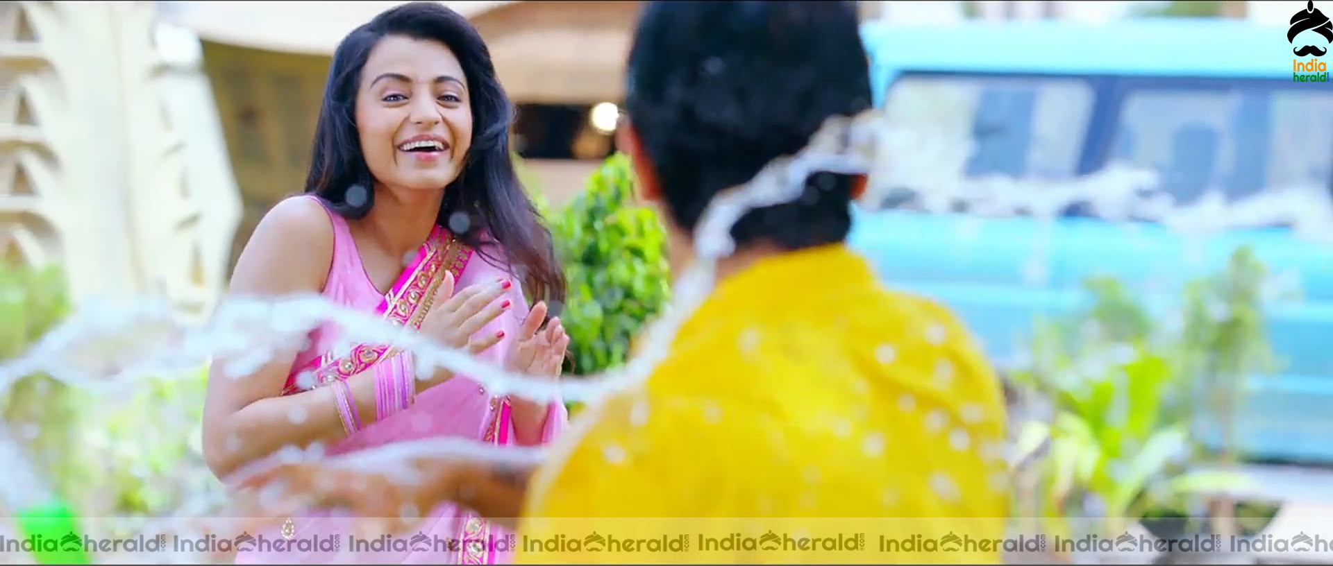 Trisha Unseen Hot Photos in Bikini Exposing Big Cleavage and Deep Navel Set 5