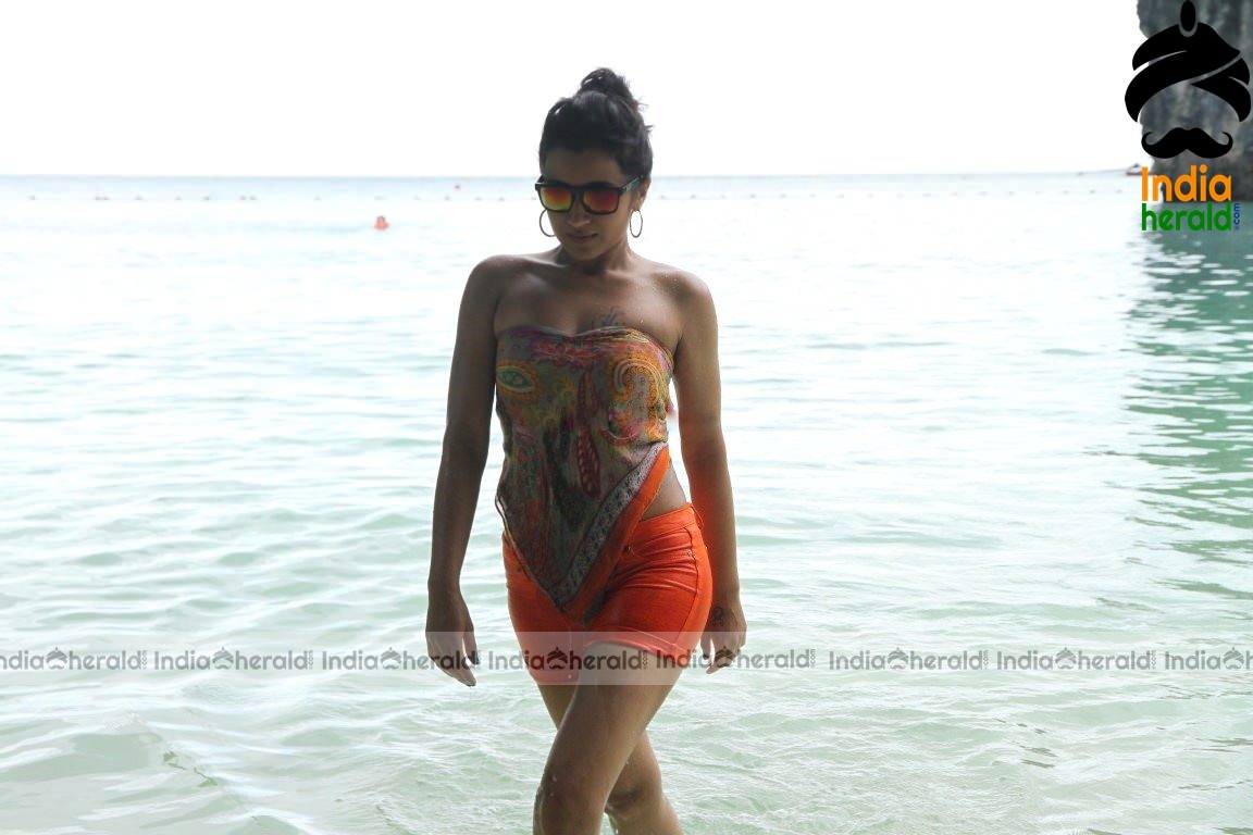 Trisha Unseen Latest Hot Photos Exposing Deep Navel and Sexy Cleavage in Bikini Set 2