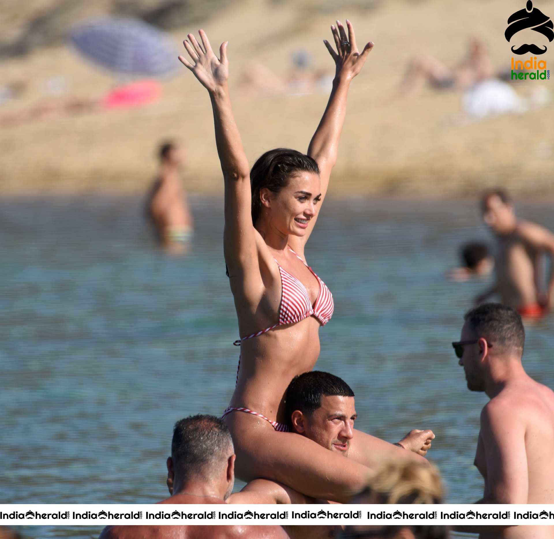 Unseen Hot And Steamy Exposing Photos Of Amy Jackson In Bra And Lingerie During Vacation Set 2