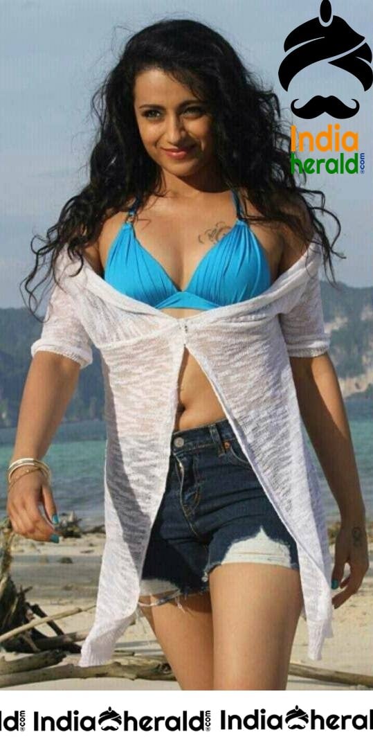 Unseen Latest Hot Photos of Trisha Krishnan in Bikini Set 4