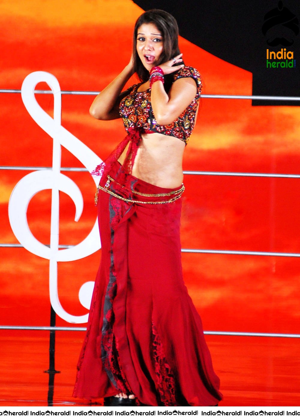 Unseen Old Hot Clicks of Nayantara to erect your Mood