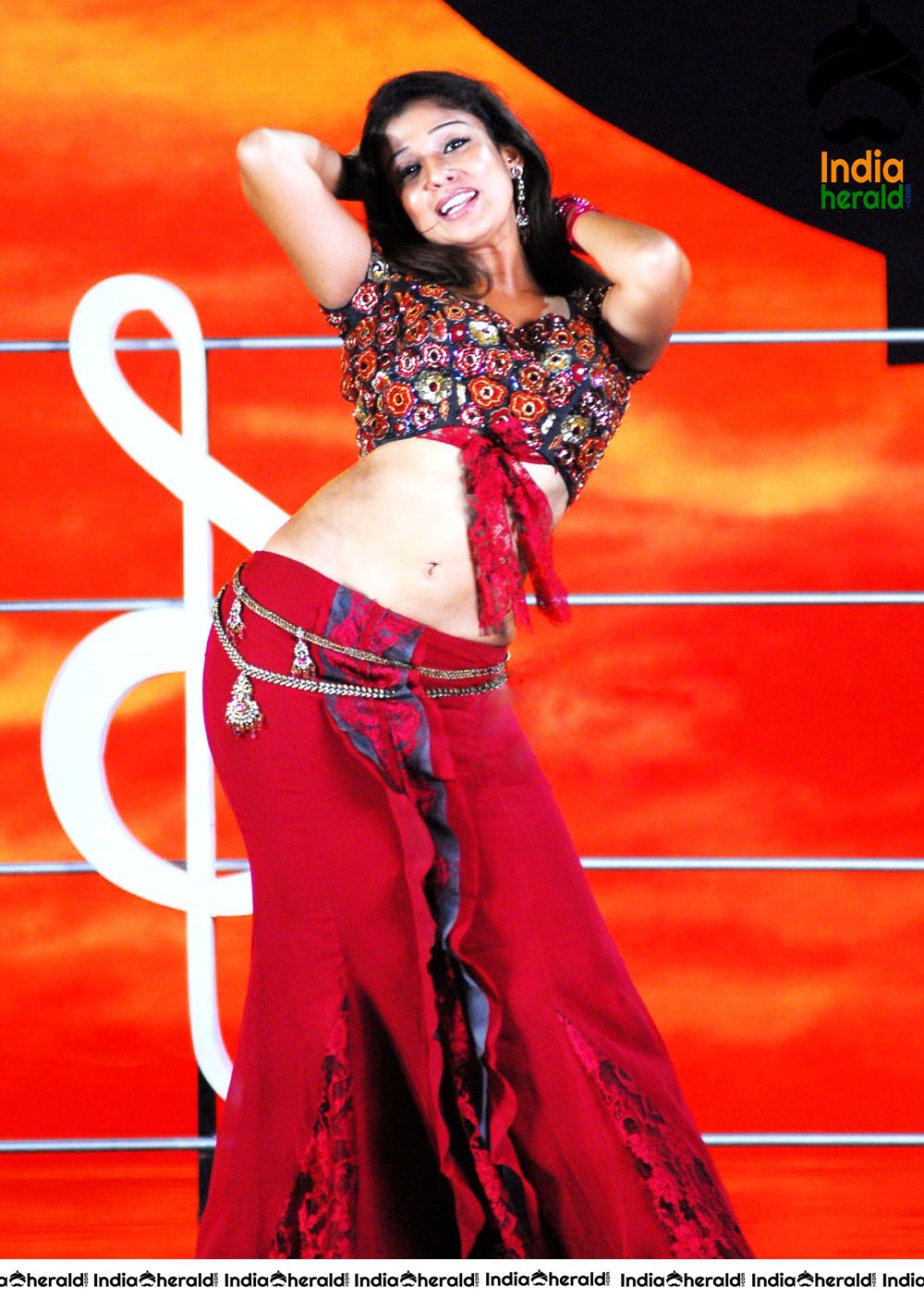 Unseen Old Hot Clicks of Nayantara to erect your Mood