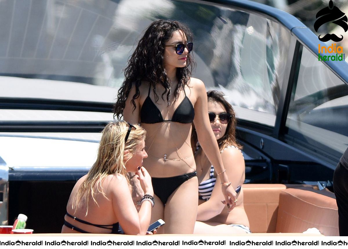 Vanessa and Stella Hudgens Caught in Bikini and they are Too Hot Set 3