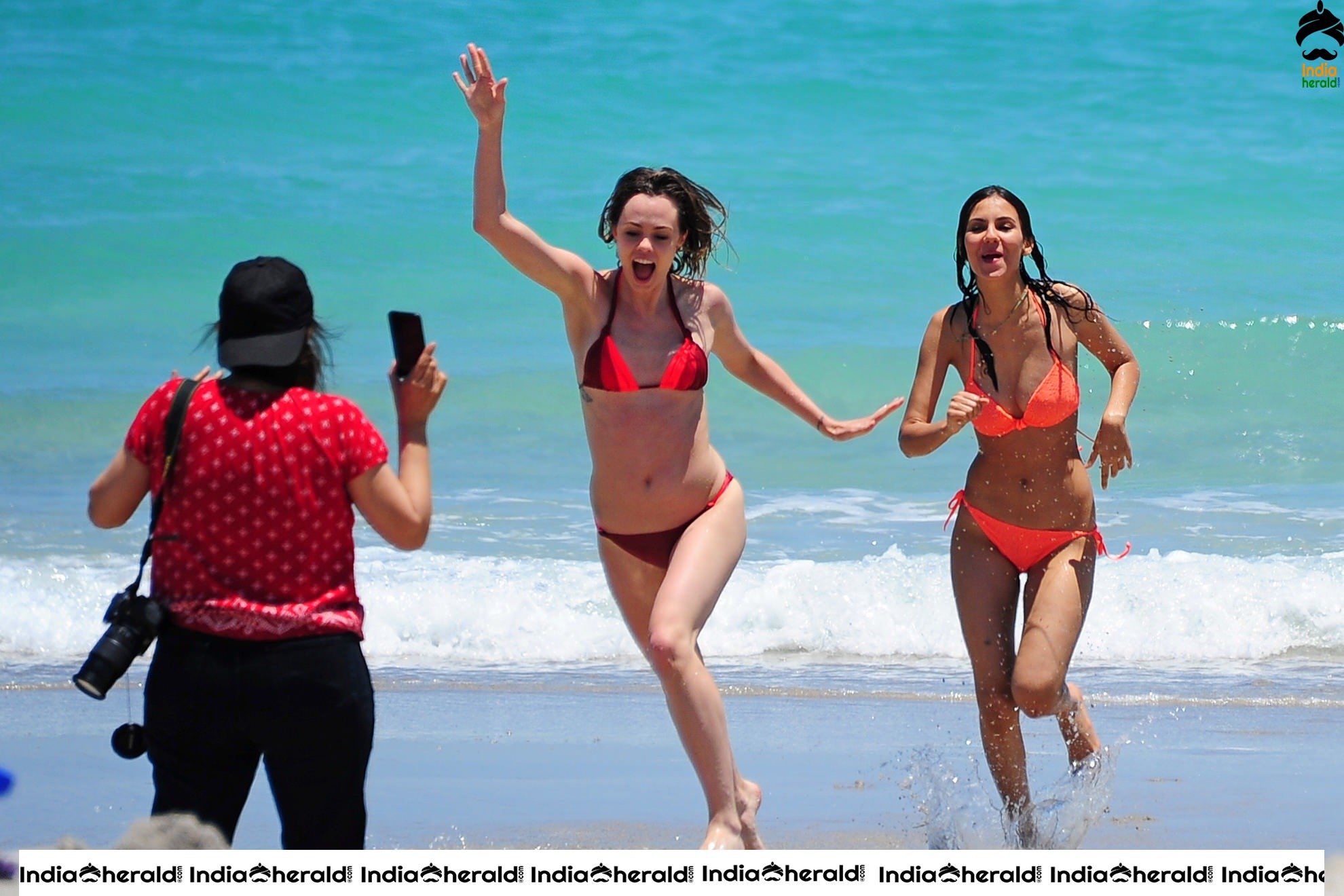 Victoria Justice Hot Photos in fluorescent Bikini exposing her Sexy Body and Tempting Assets Set 2