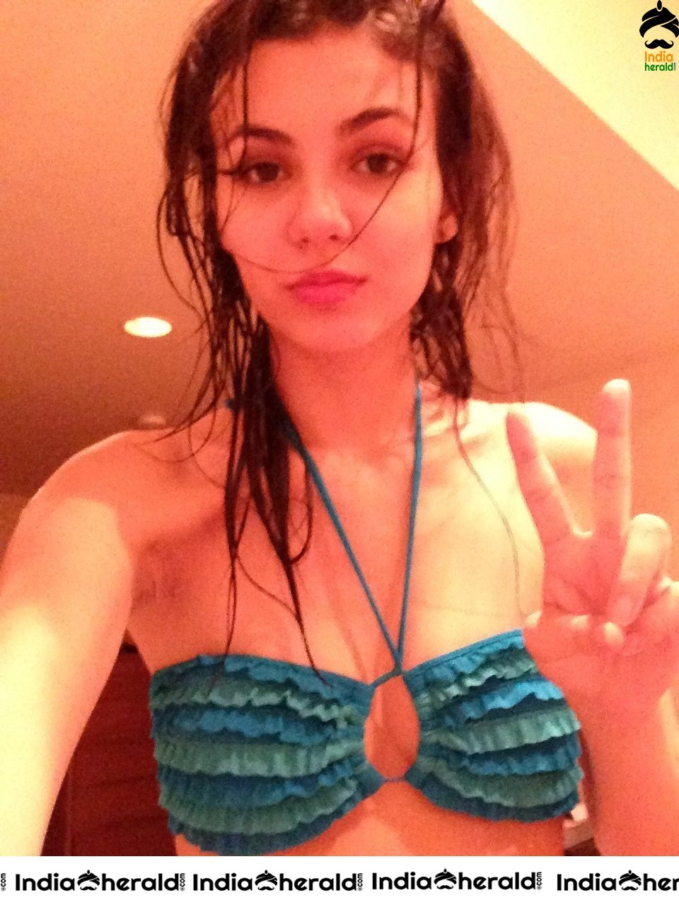 Victoria Justice LEAKED PRIVATE HOT TOPLESS EXPOSING PHOTOS Set 2