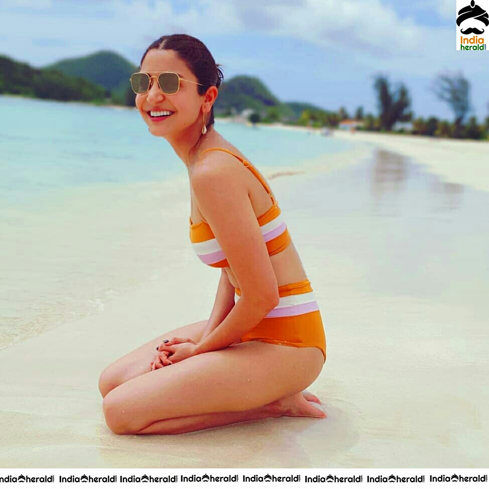 Virat Kohli And Anushka Sharma Latest Hot Beach Stills