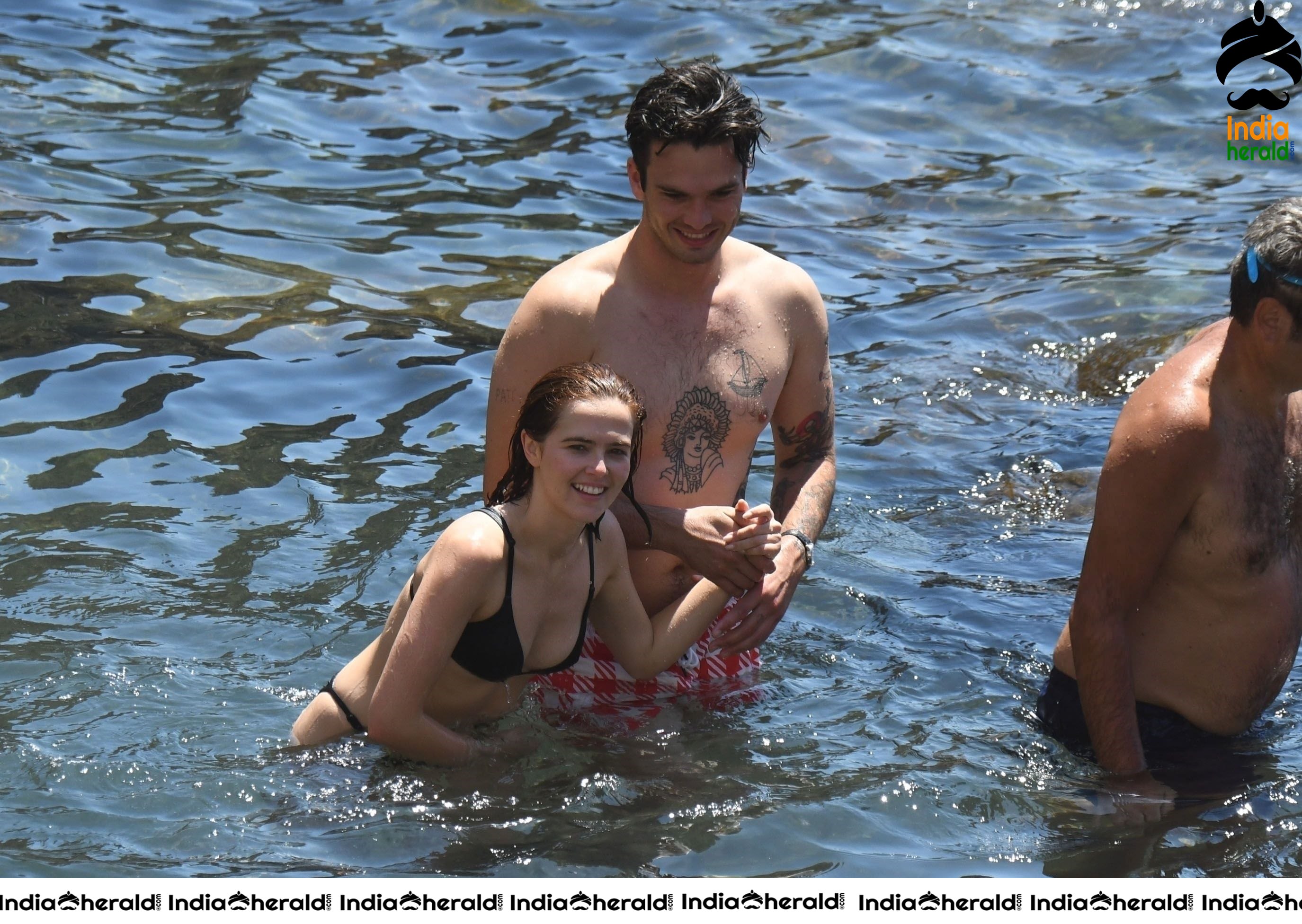 Zoey Deutch Oozing Hotness in Black Lace Bikini and Exposes the Oomph Set 3