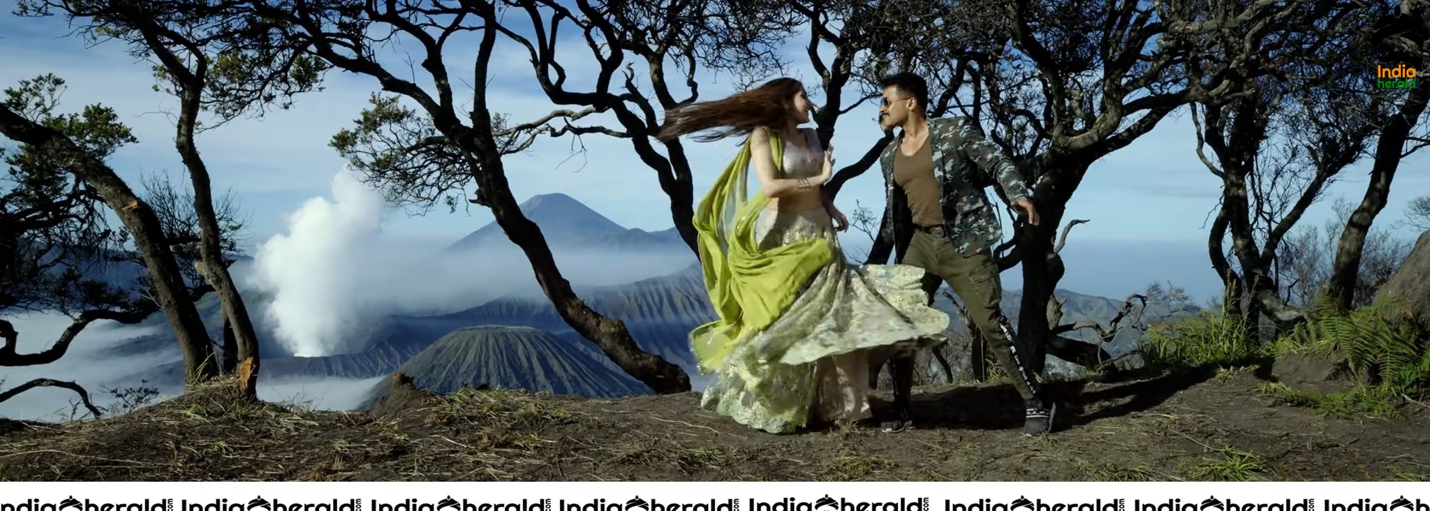 Kaapaan Movie Trailer Hot Photos Set 1