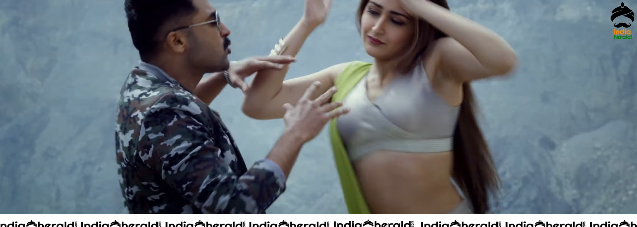 Kaapaan Movie Trailer Hot Photos Set 3
