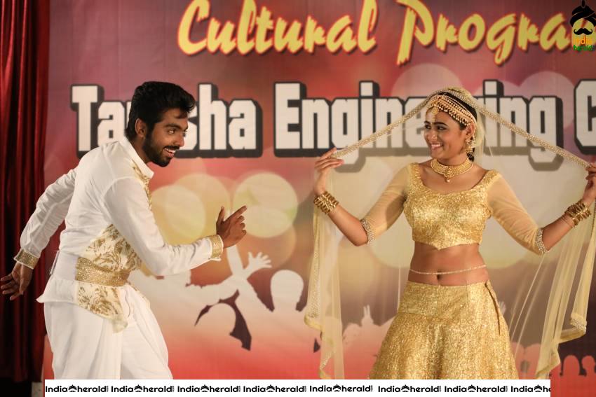 100 Percent Kaadhal Tamil Movie Stills Set 1