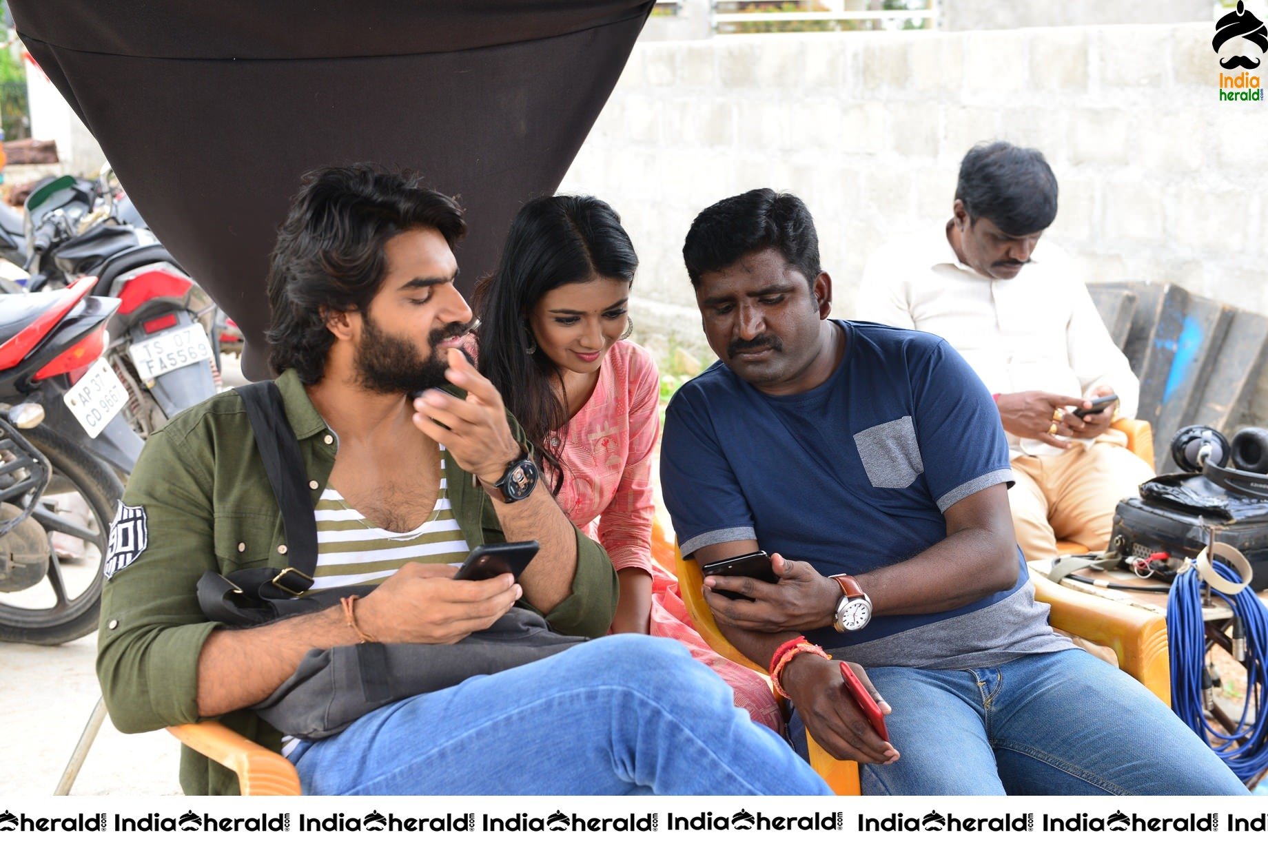 90ml Working Stills Set 3