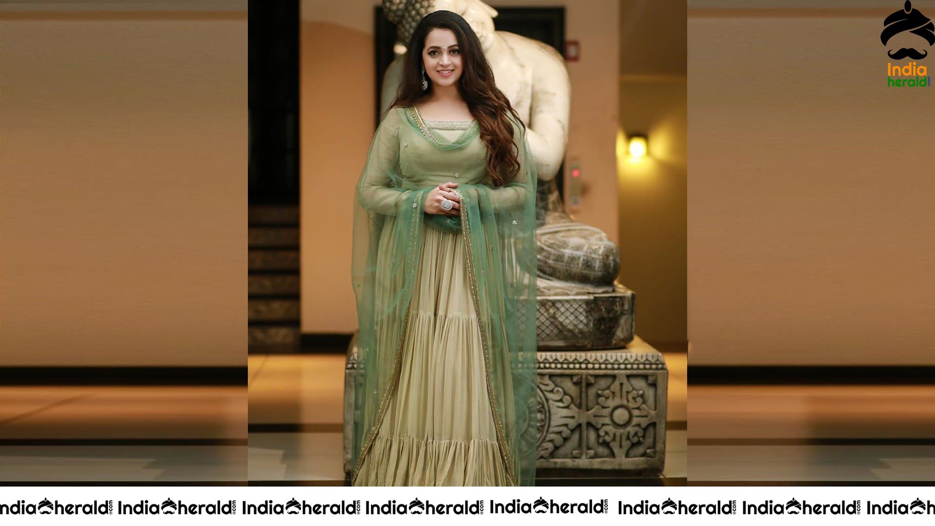 Adorable HD Wallpapers Of Bhavana