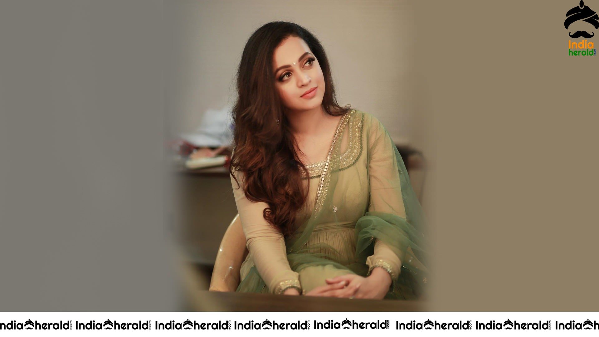 Adorable HD Wallpapers Of Bhavana