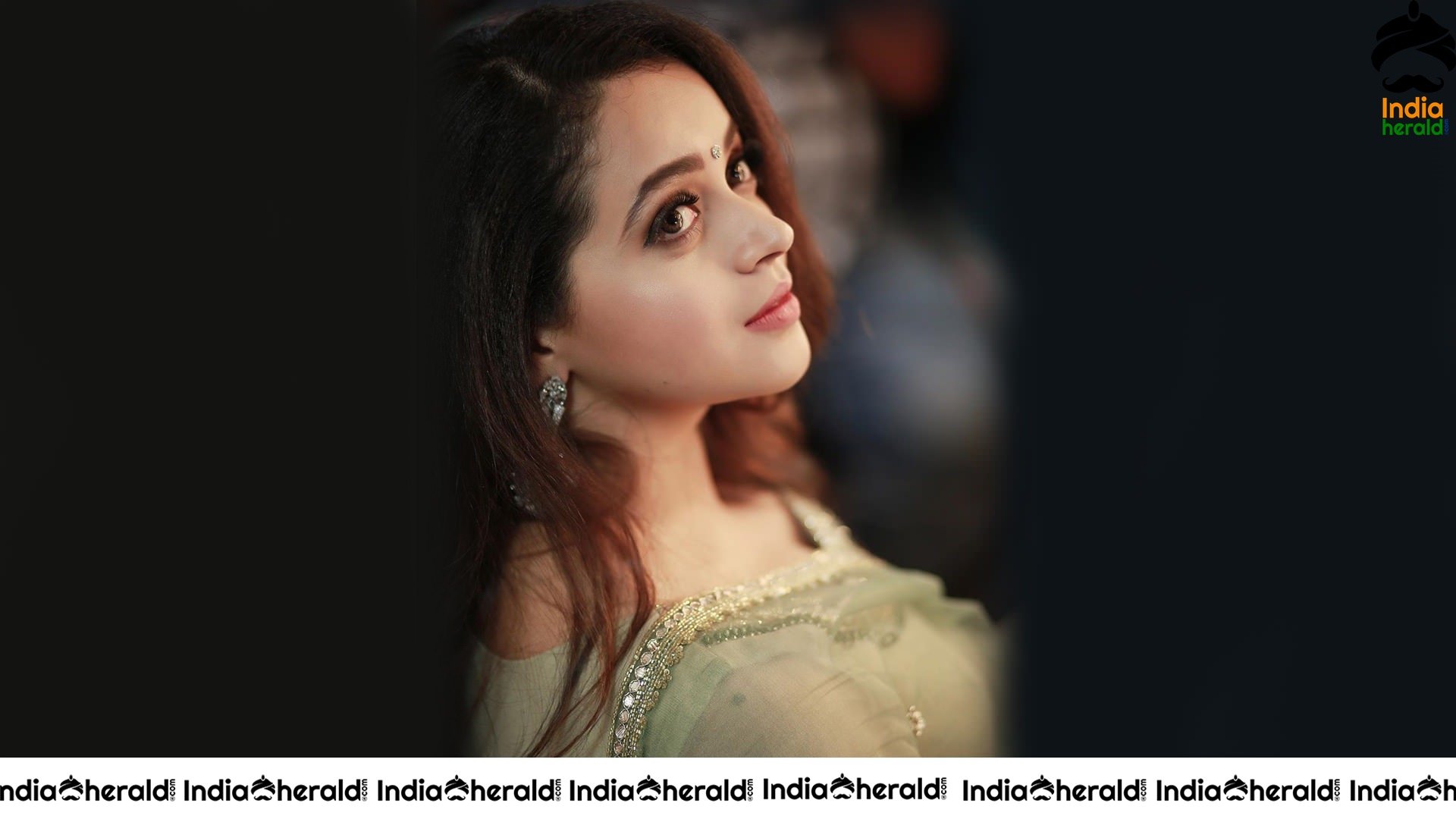 Adorable HD Wallpapers Of Bhavana